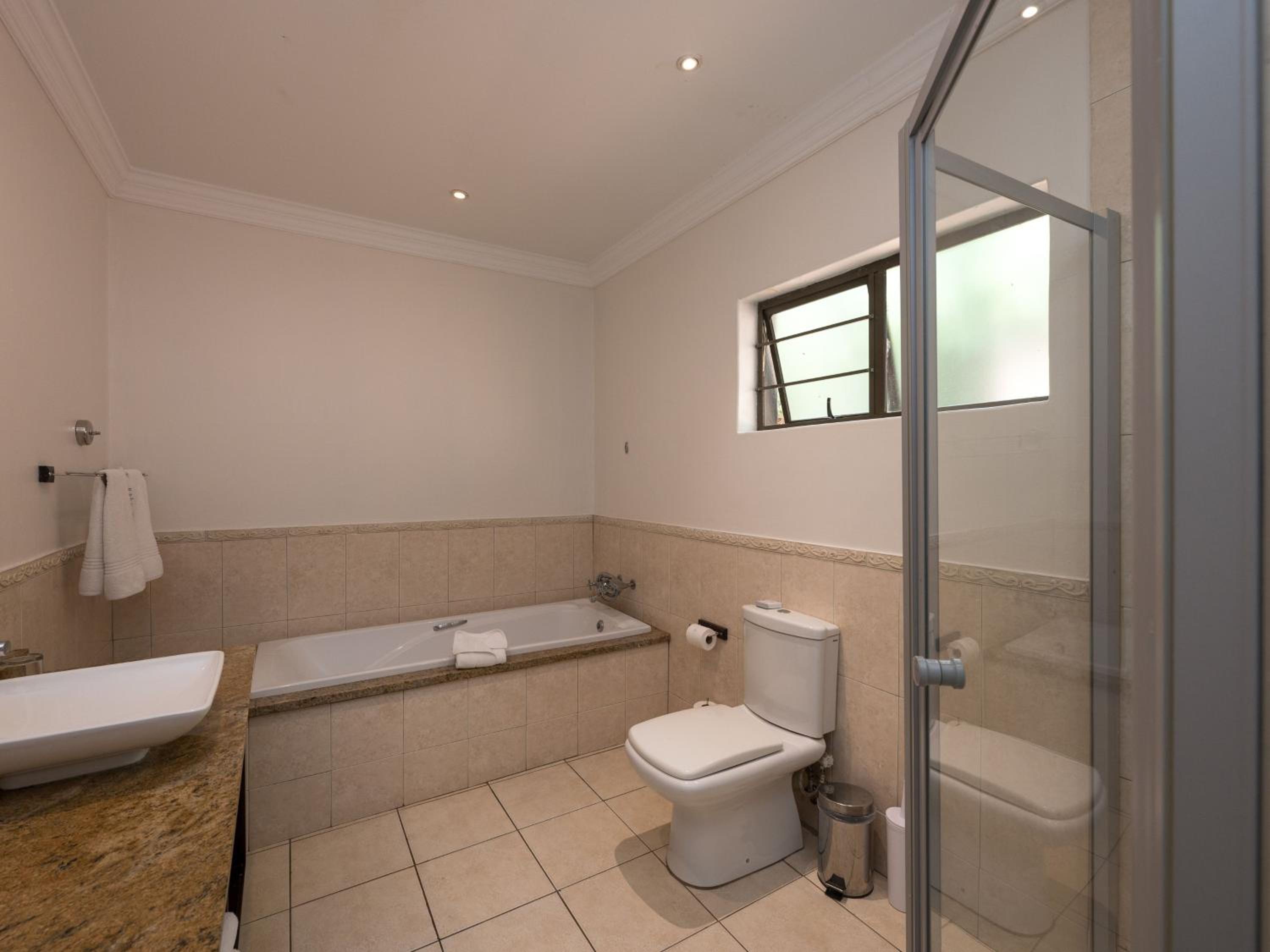 Standard Room - Photo 8