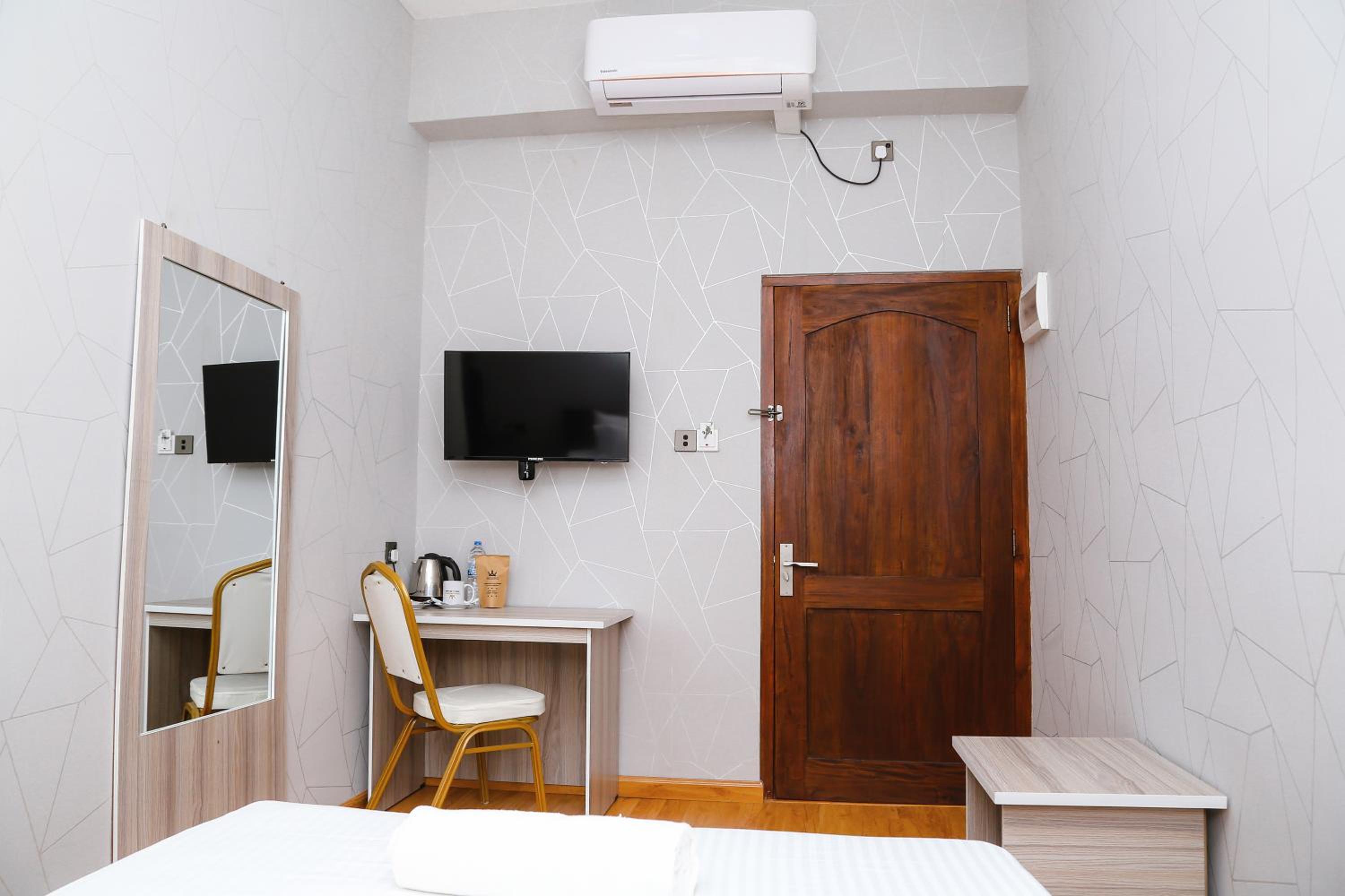 Single Room photo 3