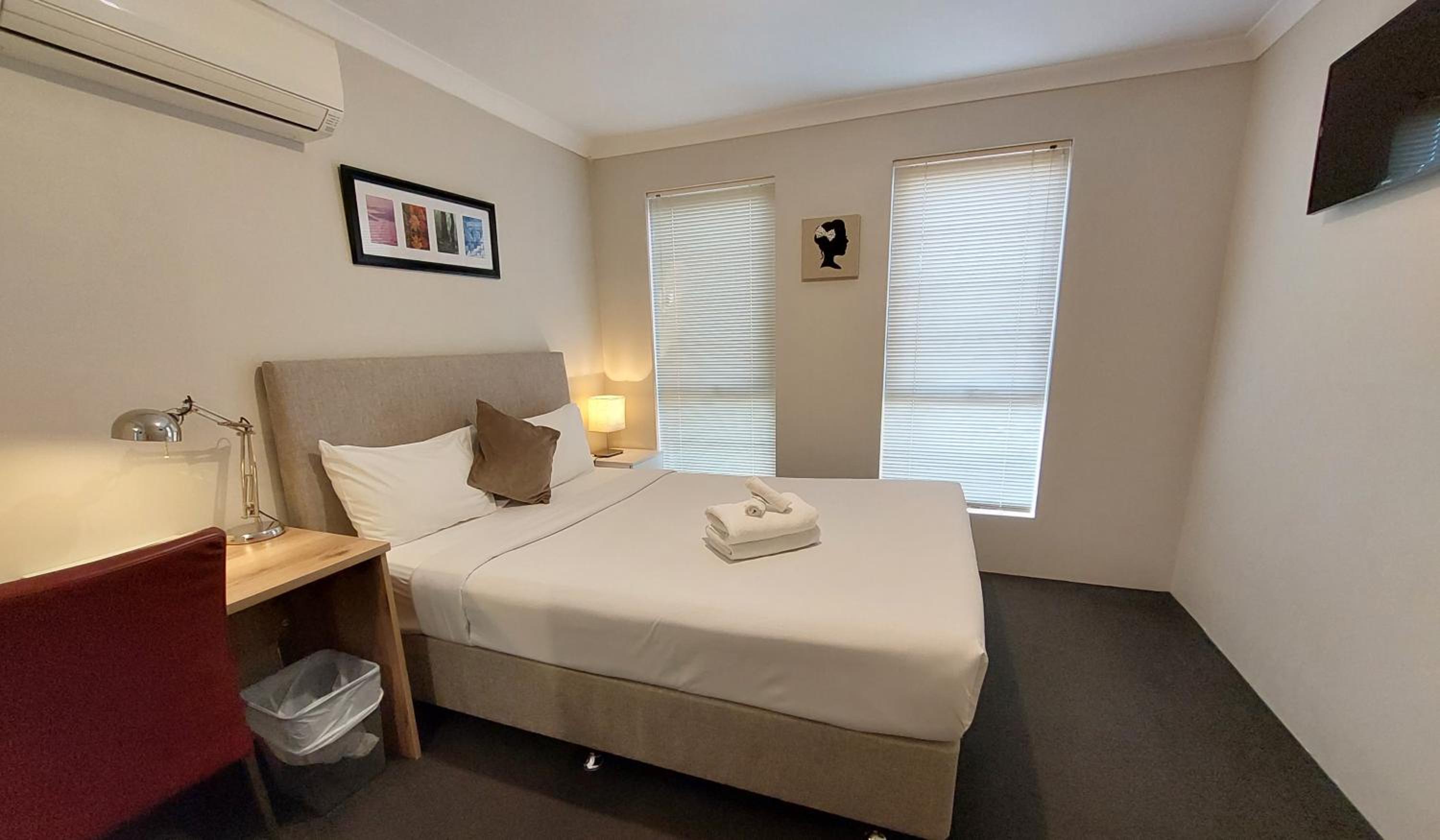 Queen Room with Shared Bathroom