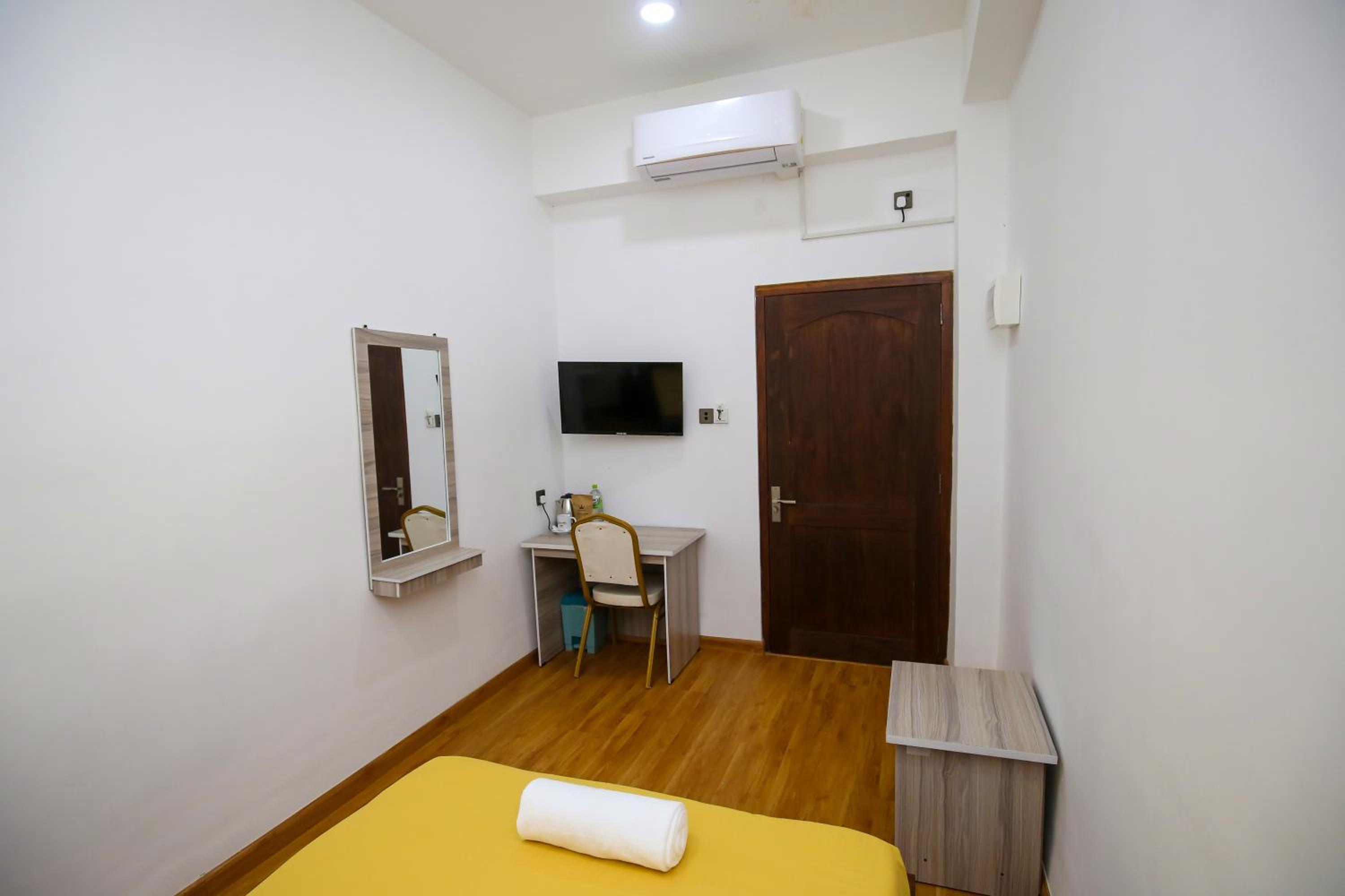 Single Room photo 2