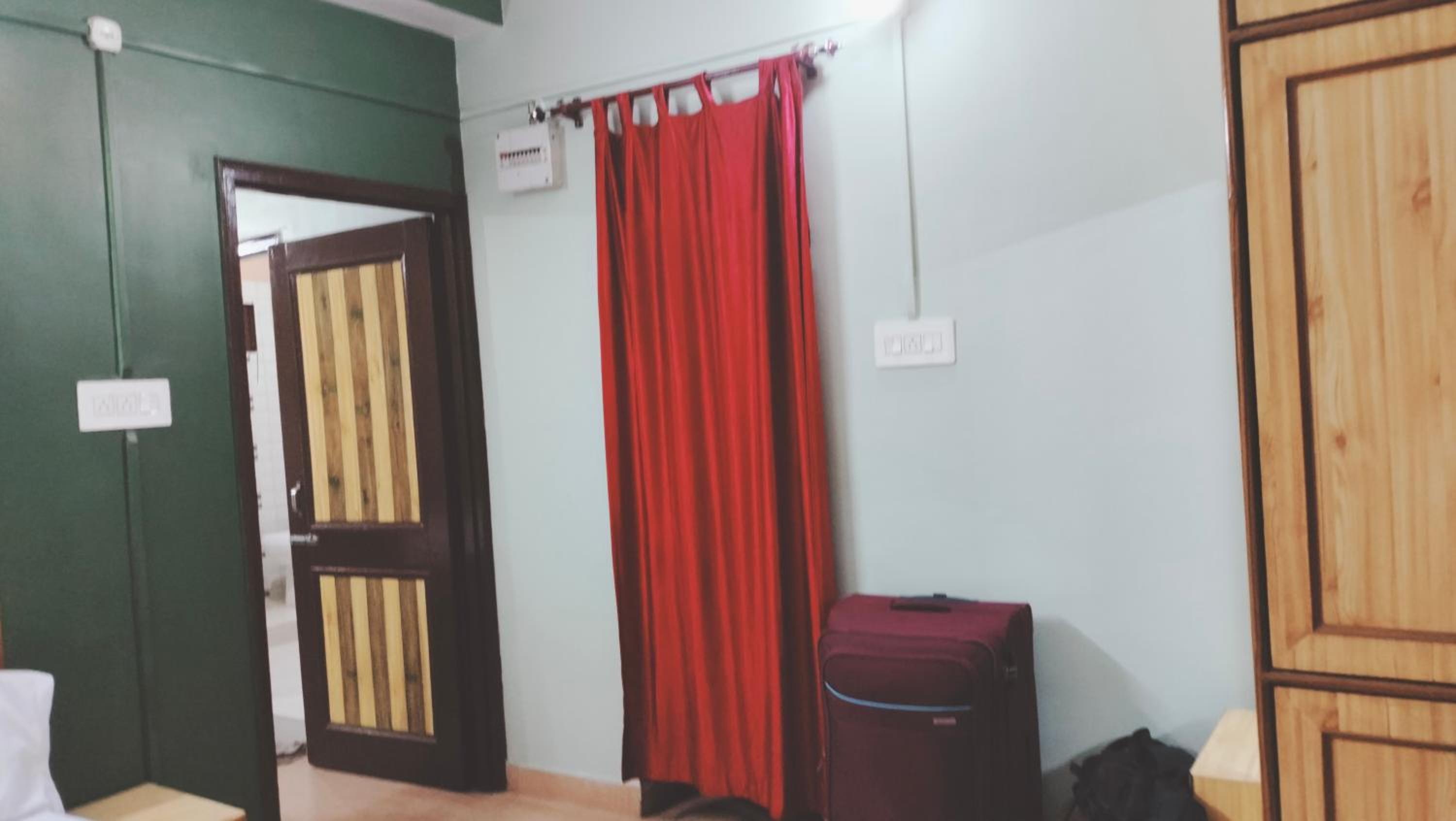 Deluxe Double Room (1 Adult + 2 Children) photo 1