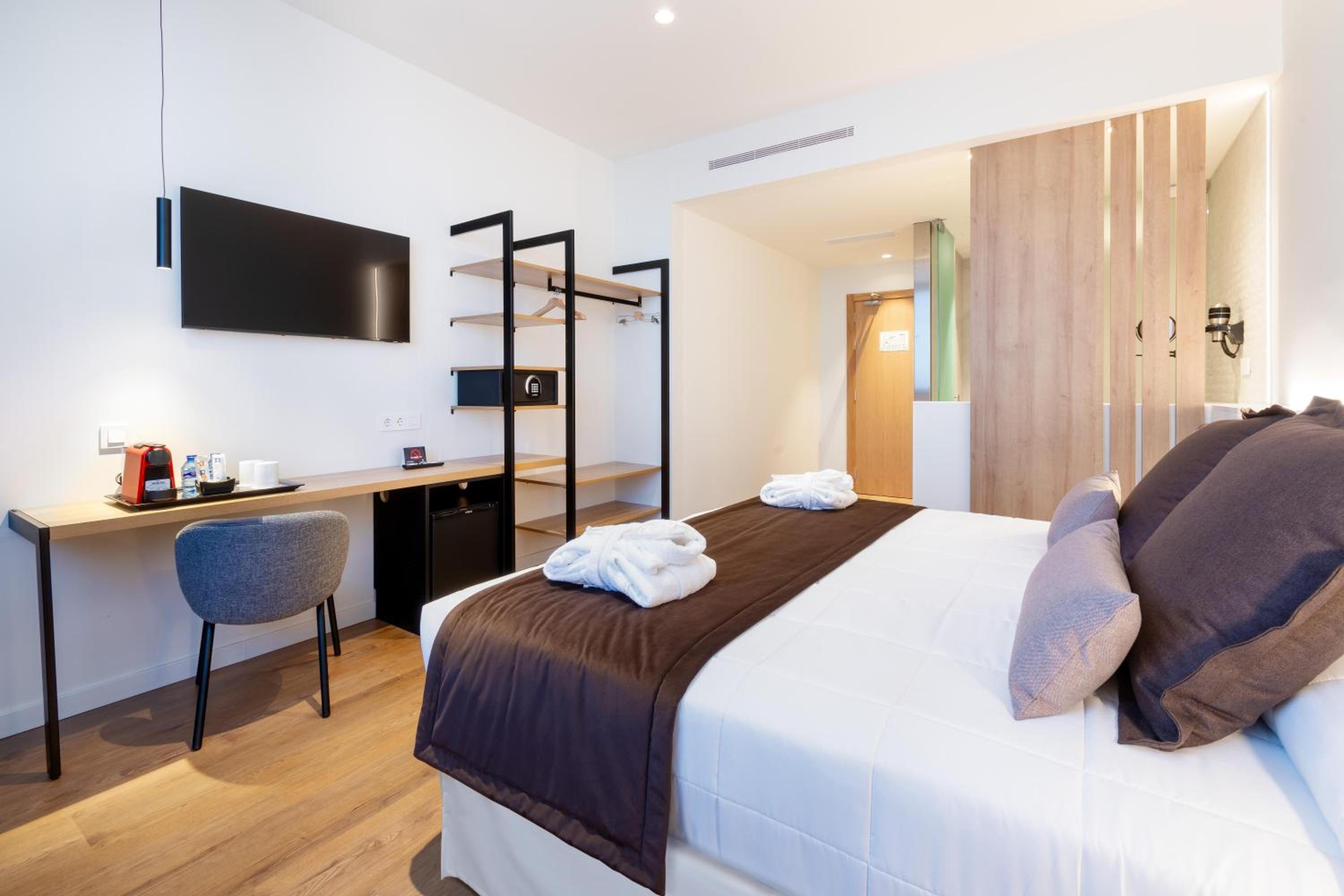 ELEGANCE Room photo 3
