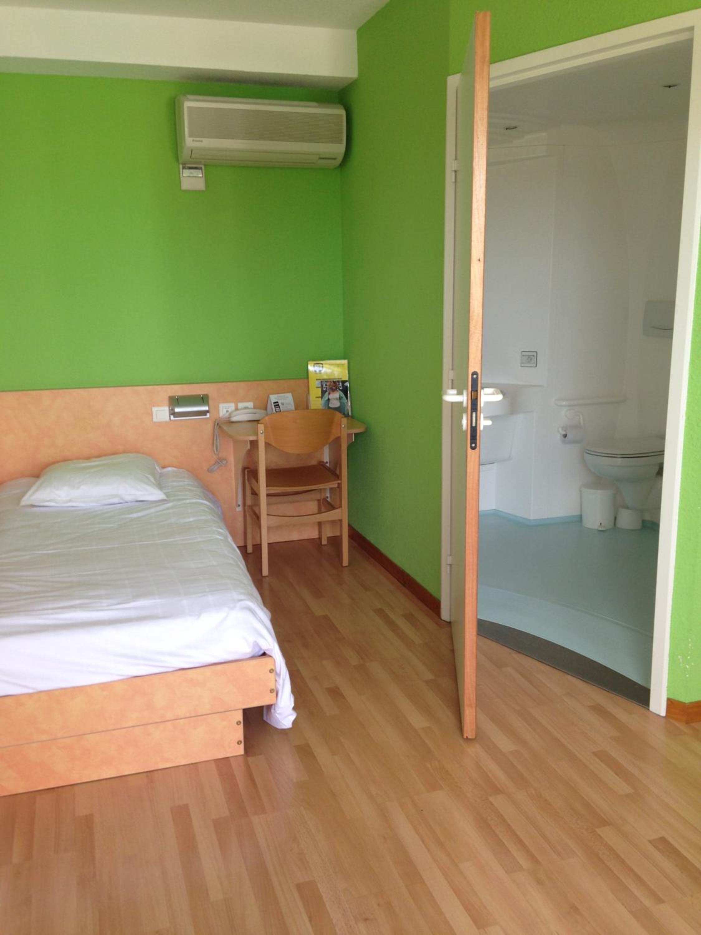 Twin Room - Disability Access