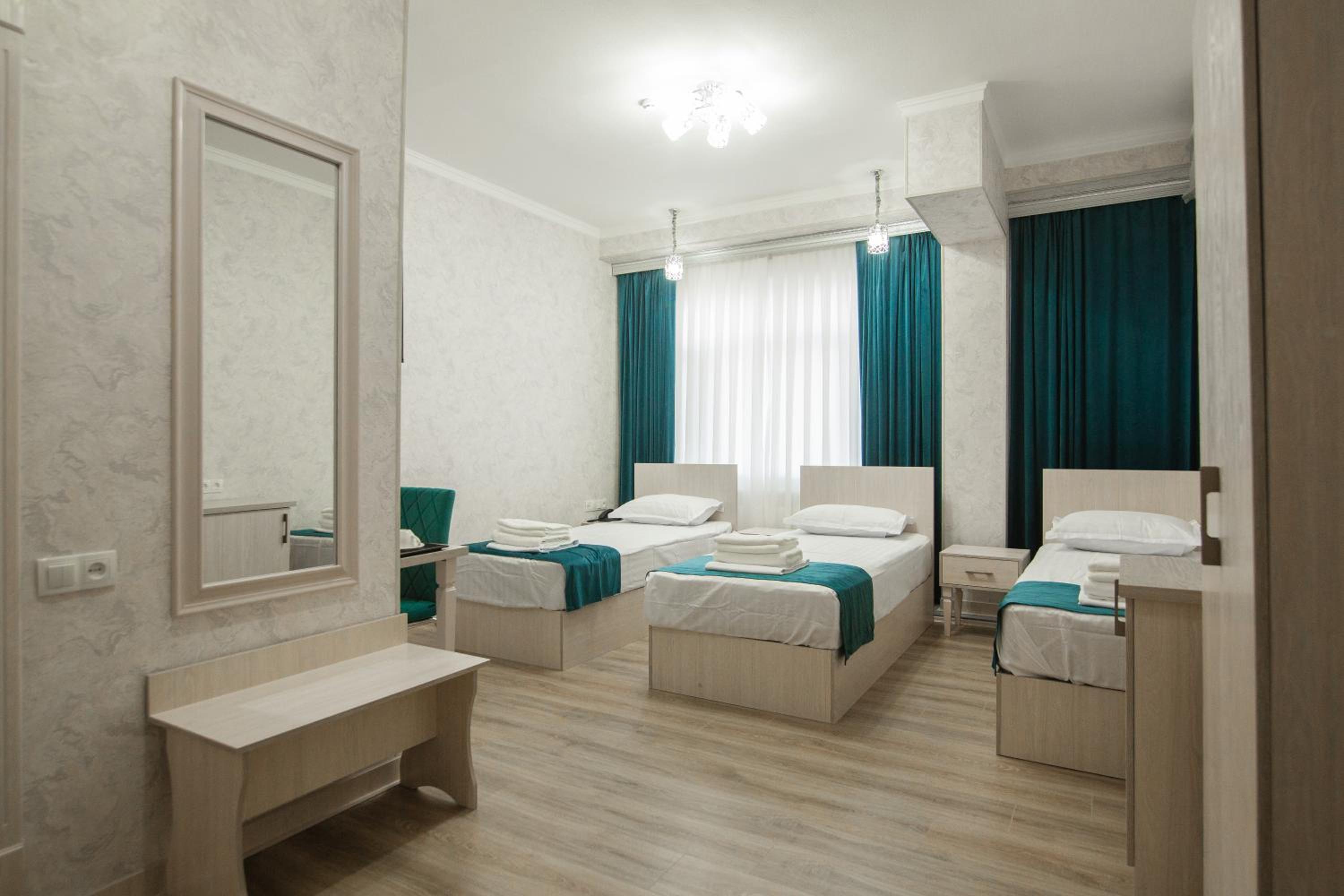 Superior Triple Room photo 2