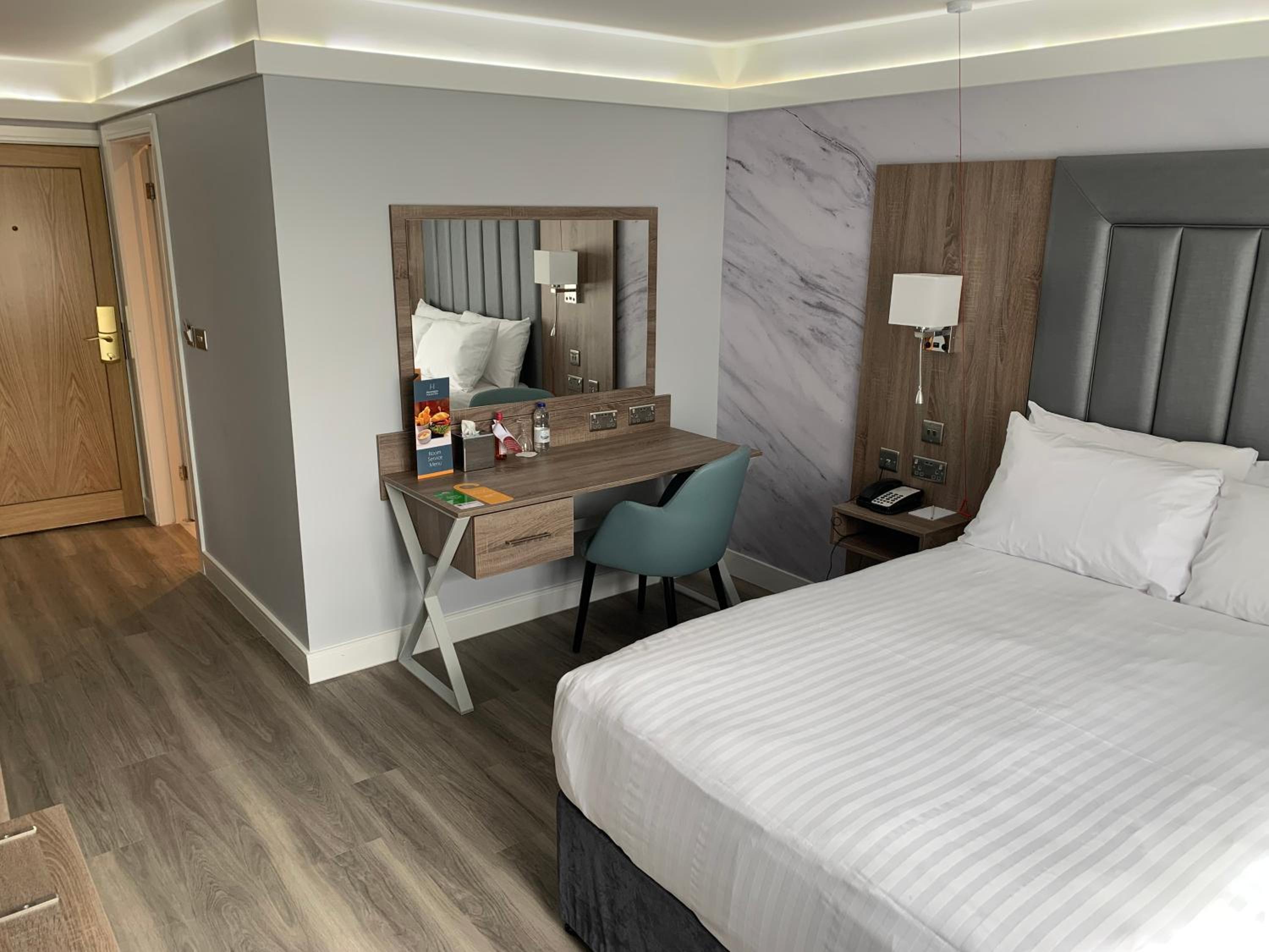 Deluxe Double Room with Walk-In Shower - Disability Access/Ground Floor