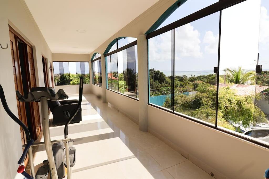 Four-Bedroom House photo 2