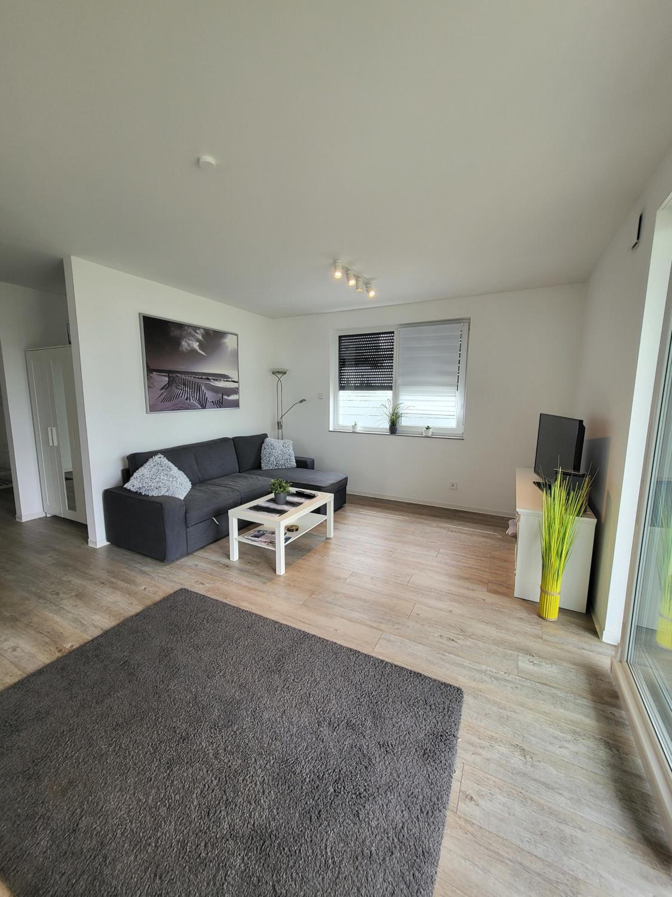 Apartment photo 2