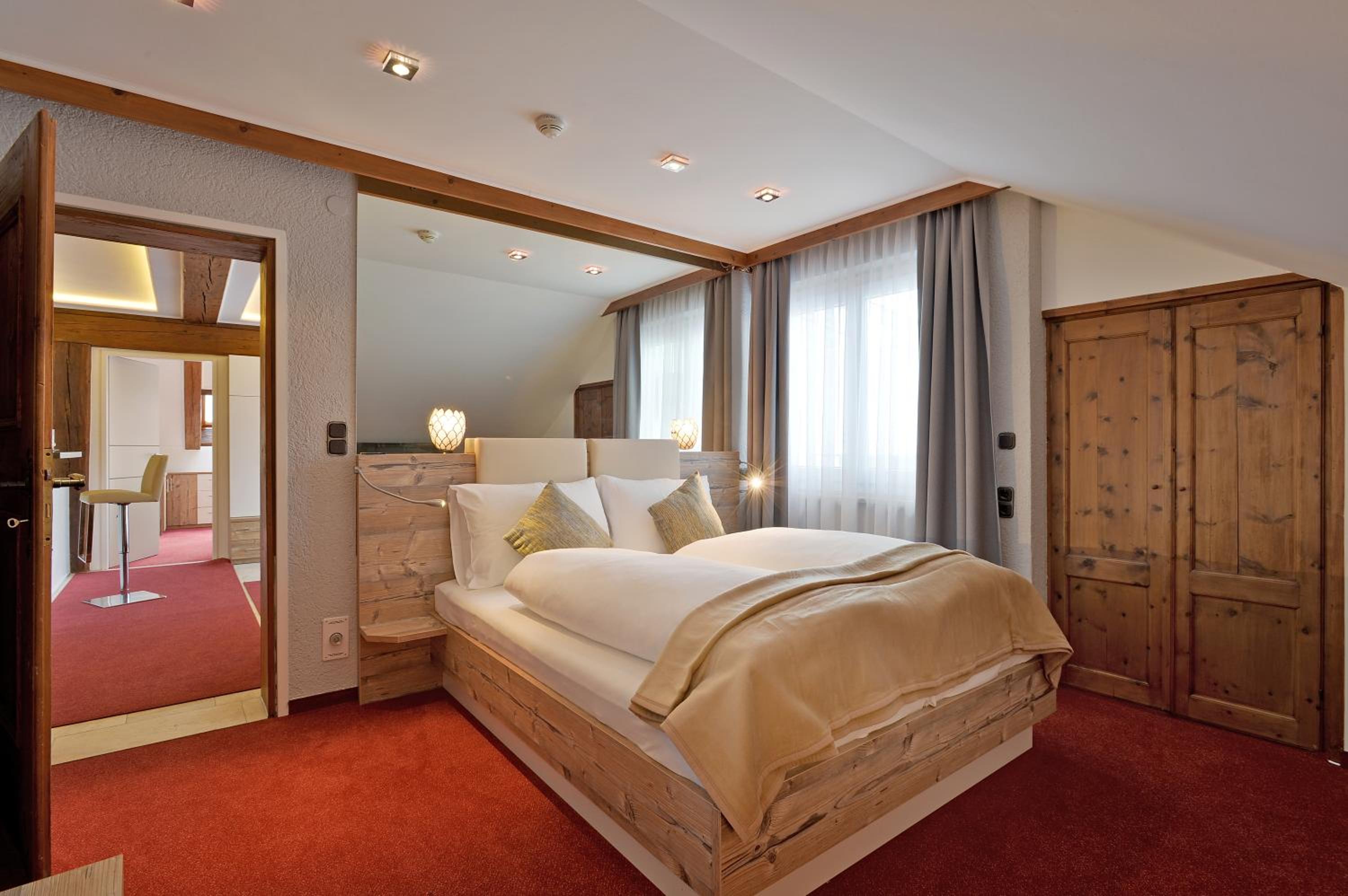 Two-Bedroom King Suite - Photo 1