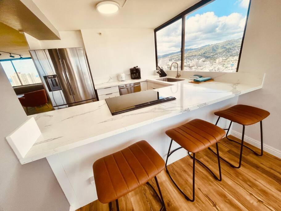 2 bedroom Penthouse new upgrade OceanView (PH503): Two-Bedroom Apartment photo