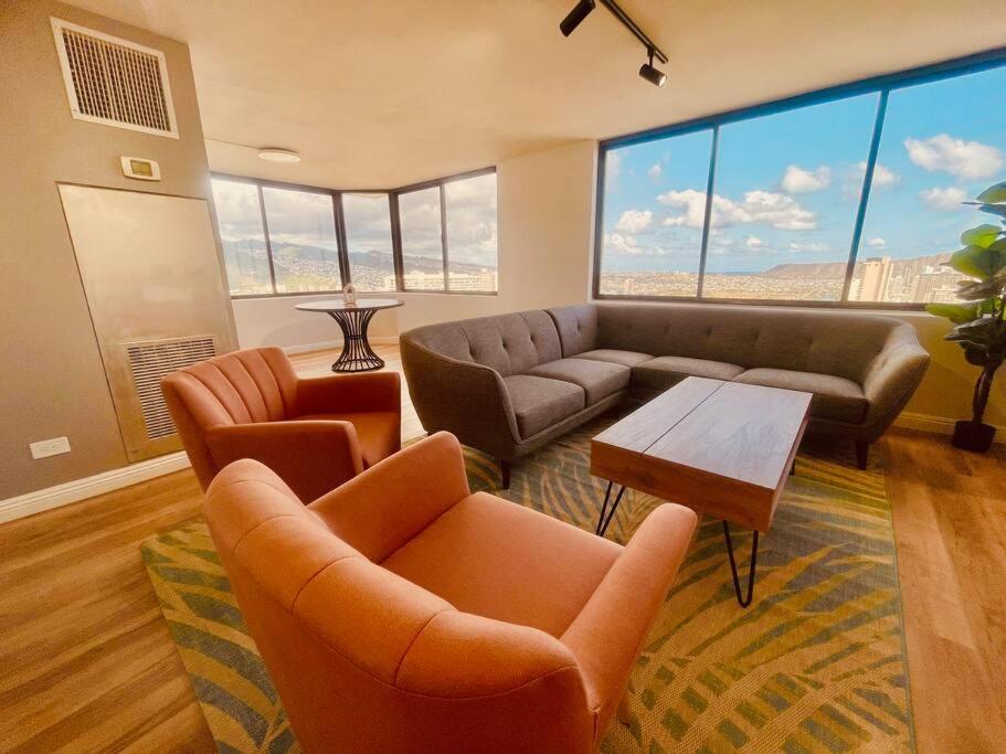 2 bedroom Penthouse new upgrade OceanView (PH503): Two-Bedroom Apartment photo