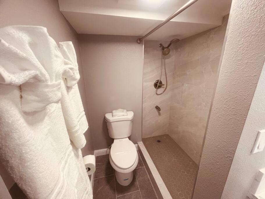 2 bedroom Penthouse new upgrade OceanView (PH503): Two-Bedroom Apartment photo