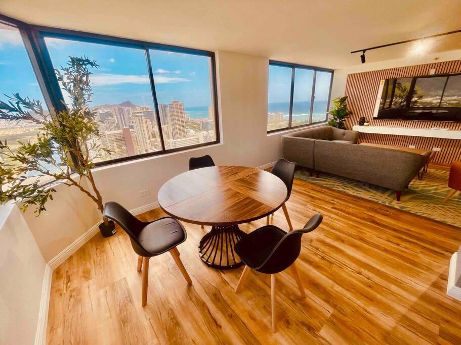 2 bedroom Penthouse new upgrade OceanView (PH503): Two-Bedroom Apartment photo
