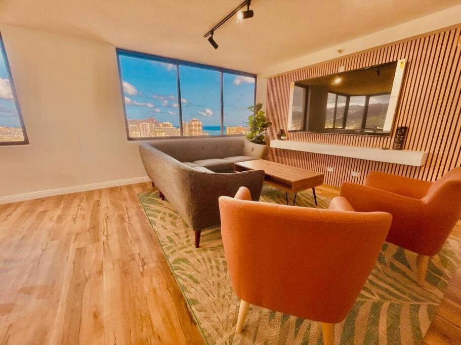 2 bedroom Penthouse new upgrade OceanView (PH503): Two-Bedroom Apartment photo