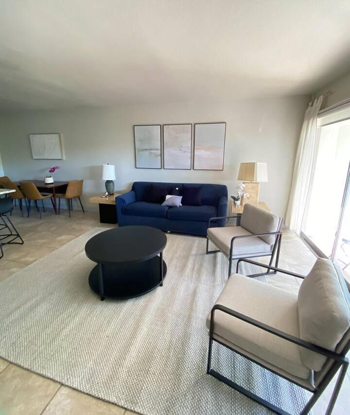 Two-Bedroom Apartment photo 3