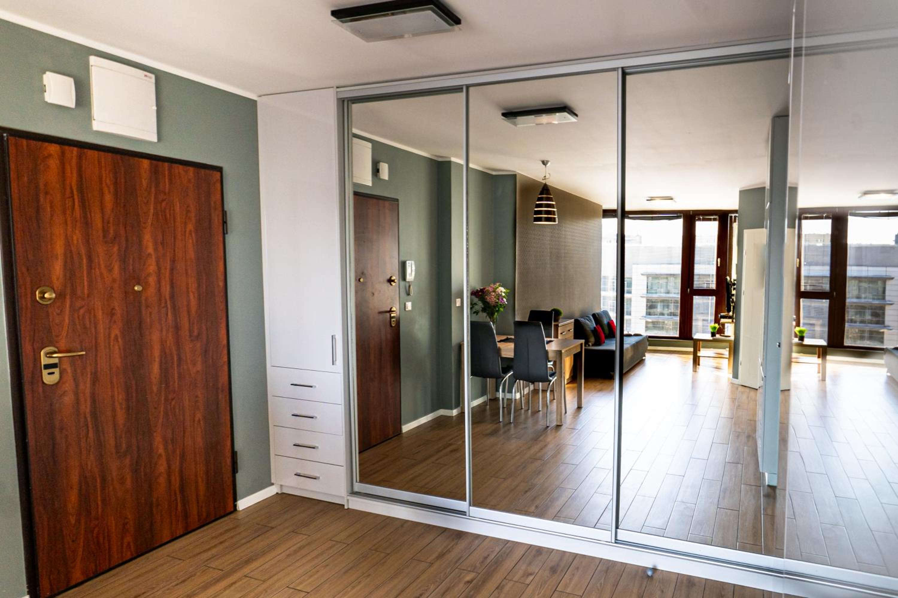One-Bedroom Apartment - Photo 4