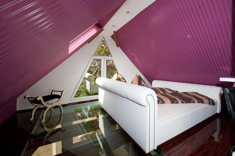 Two-Bedroom House photo 3