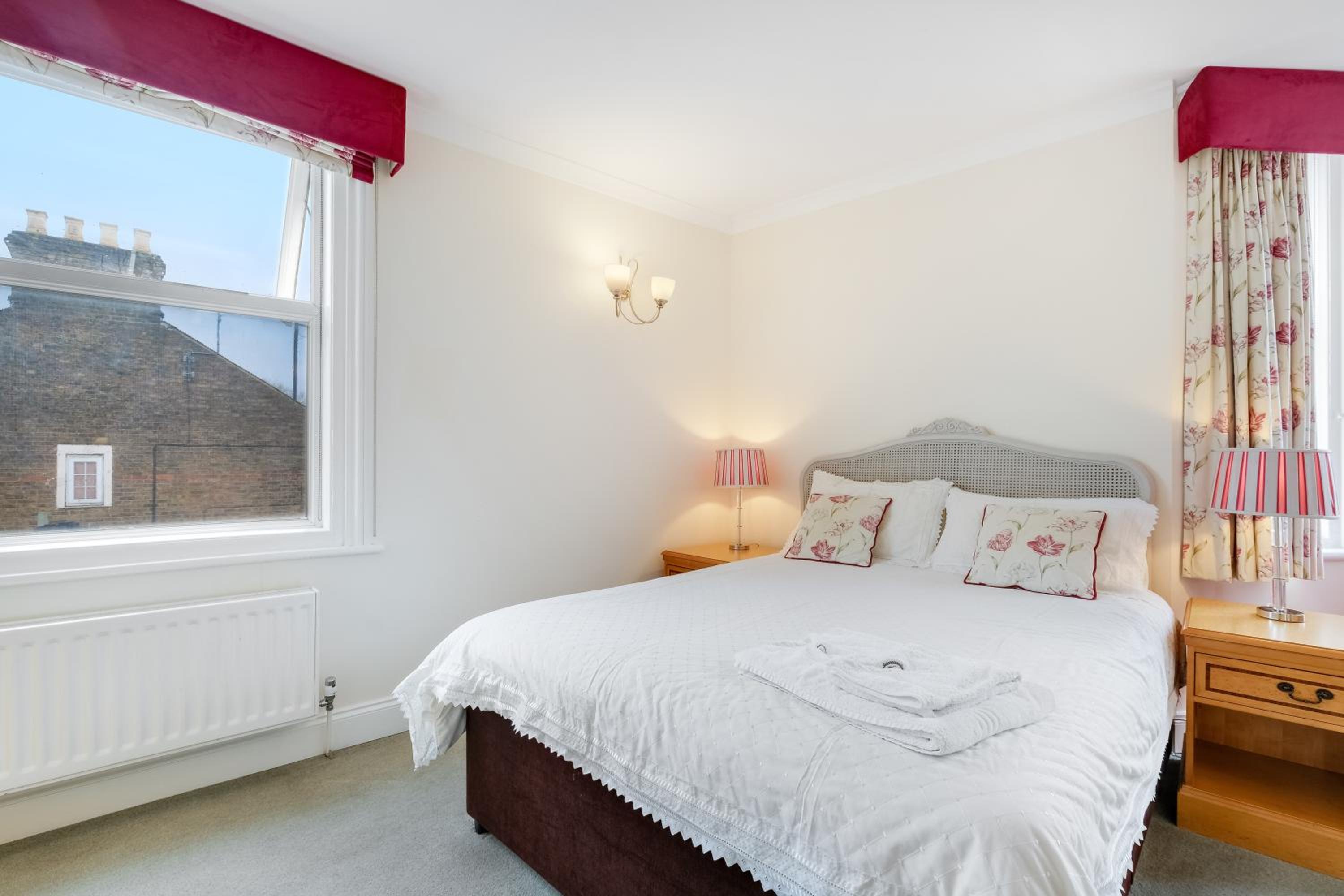 Large Double Room photo 2