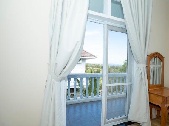 Villa photo 3