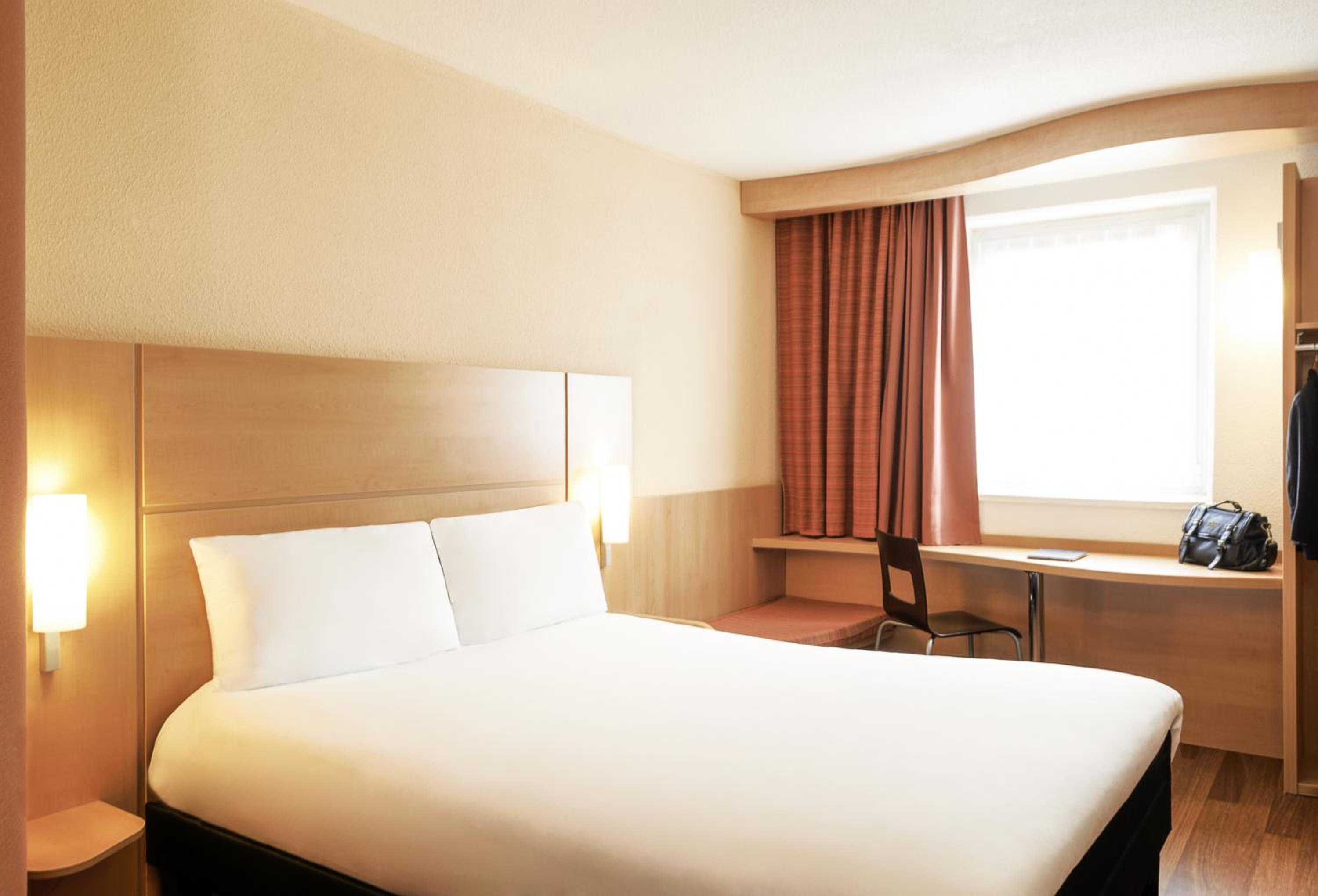 Double Room - Photo 10