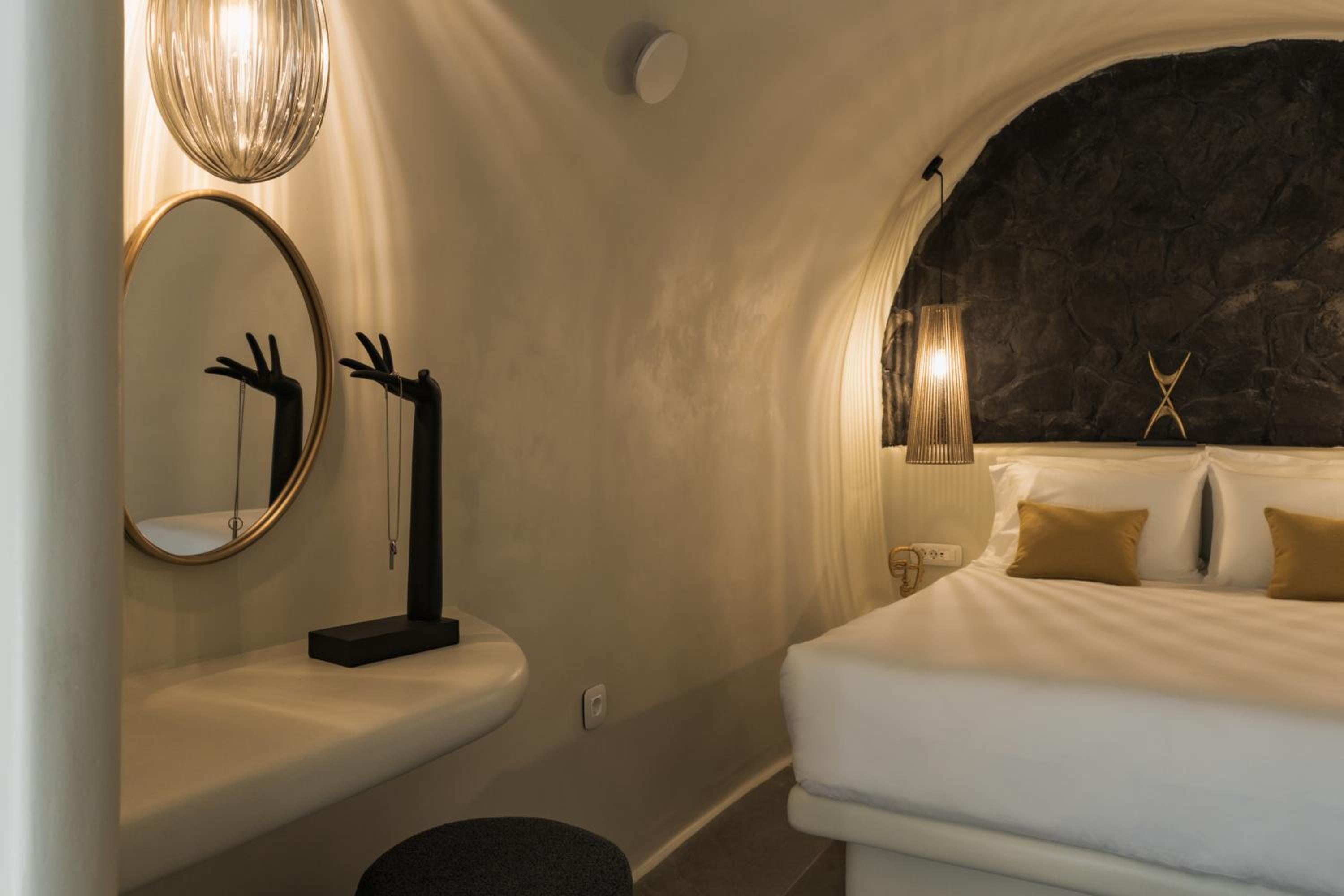 Junior Suite with Jetted Tub