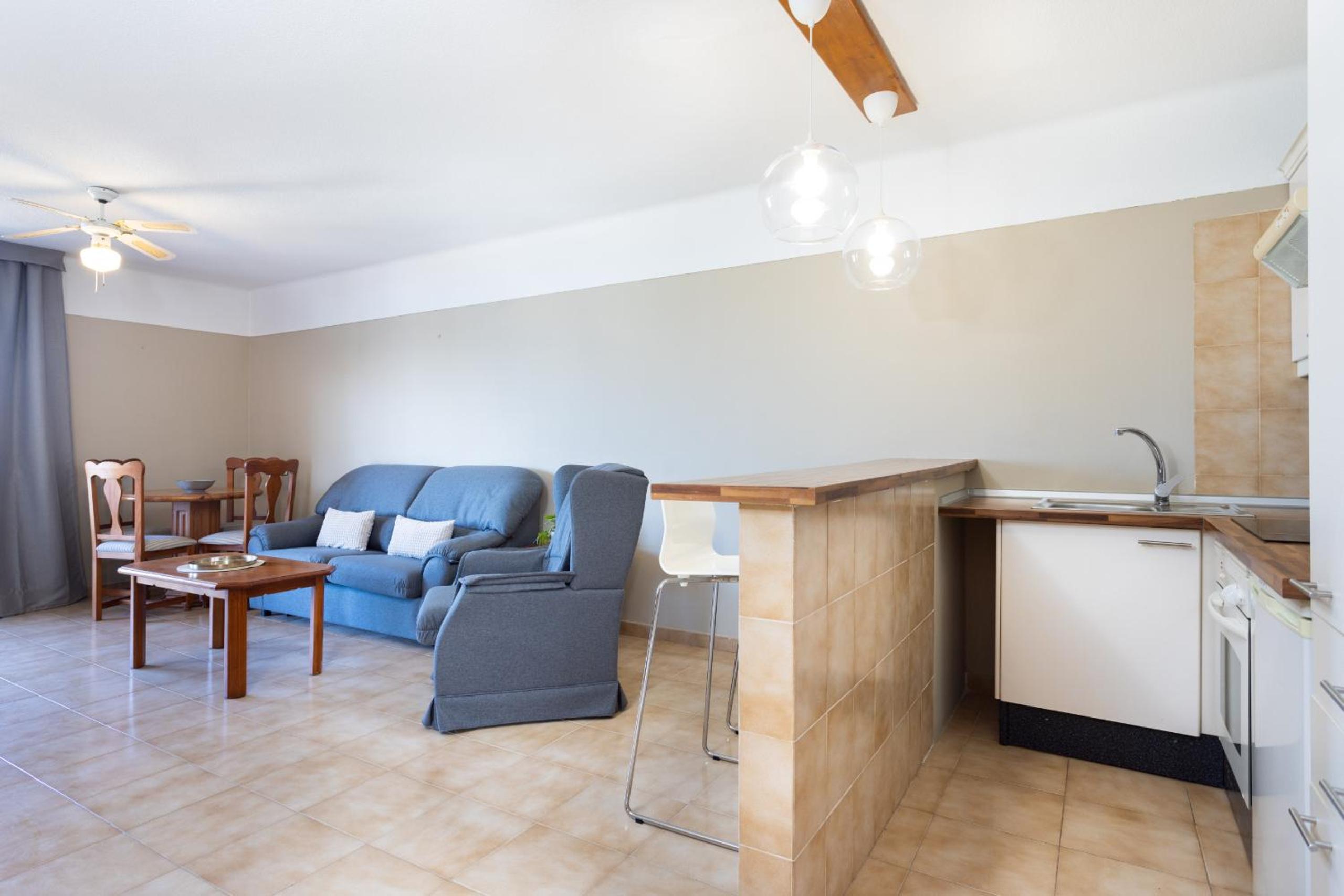 Apartment with Terrace photo 3
