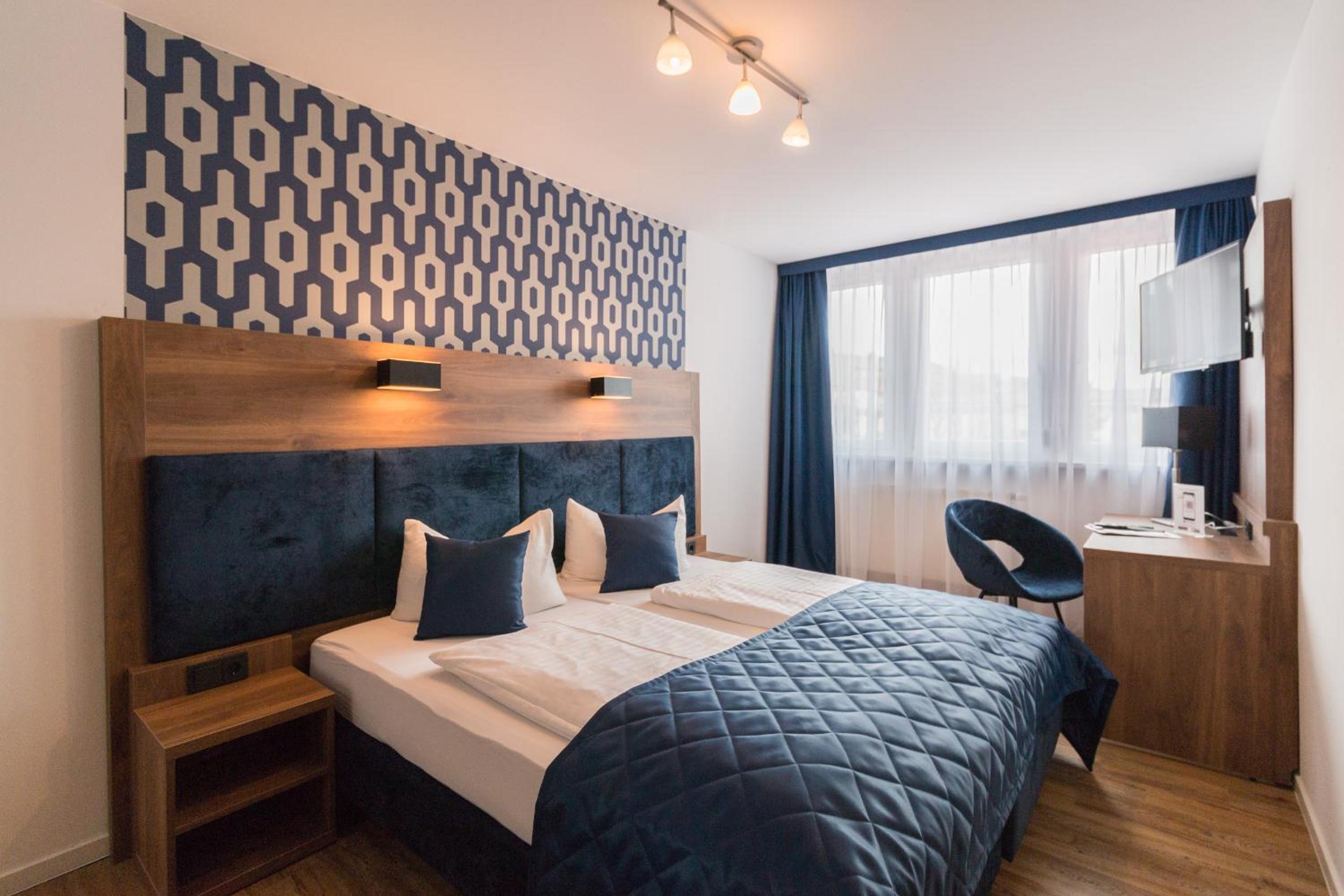 Double Room - Photo 7