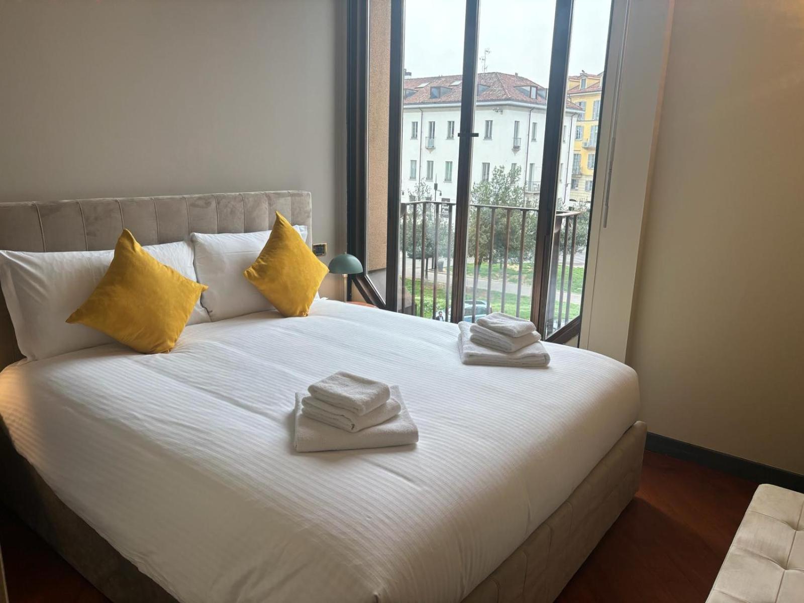 One-Bedroom Apartment - Piazza Santo Stefano 5