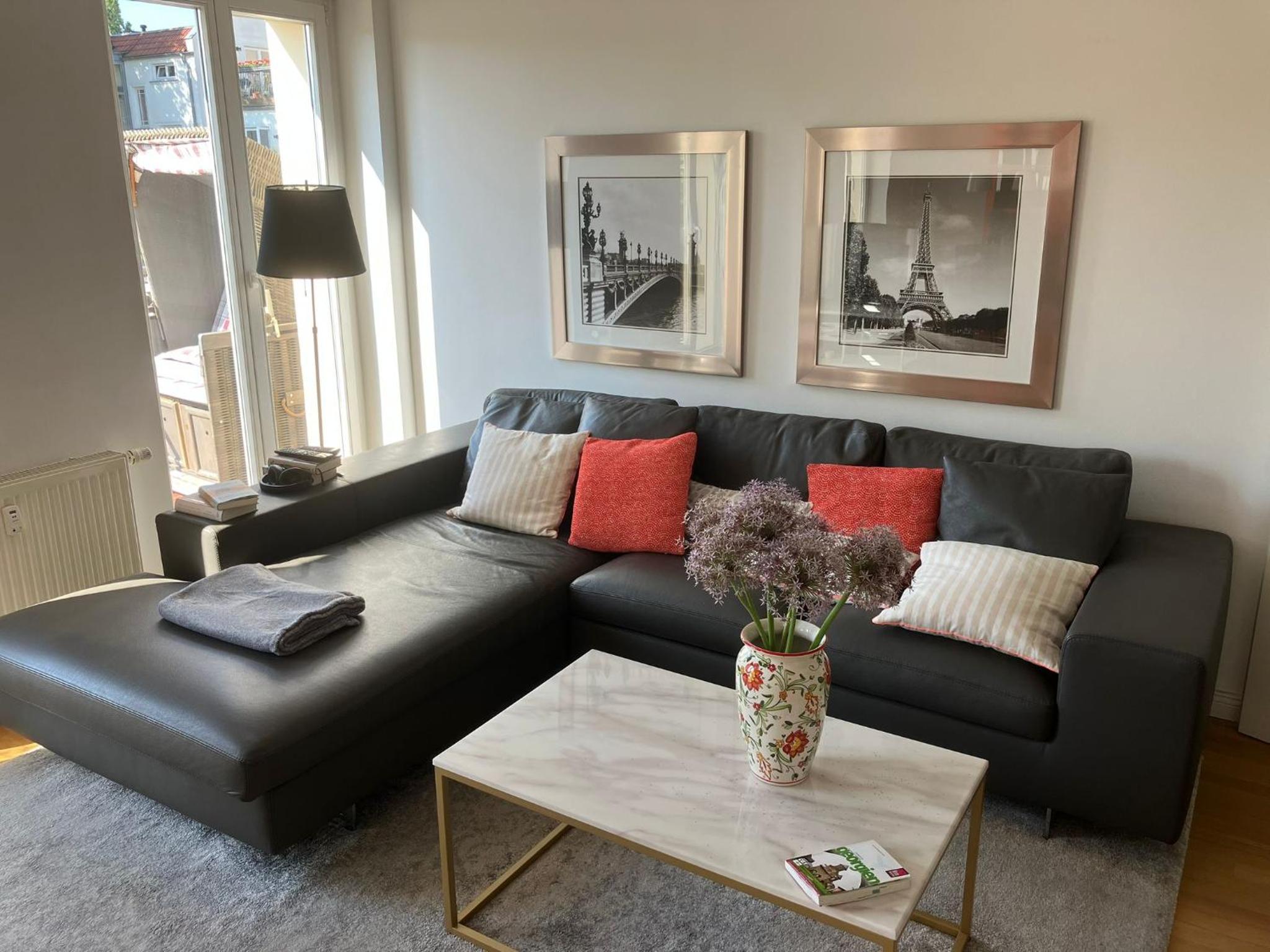 Apartment with Balcony photo 1