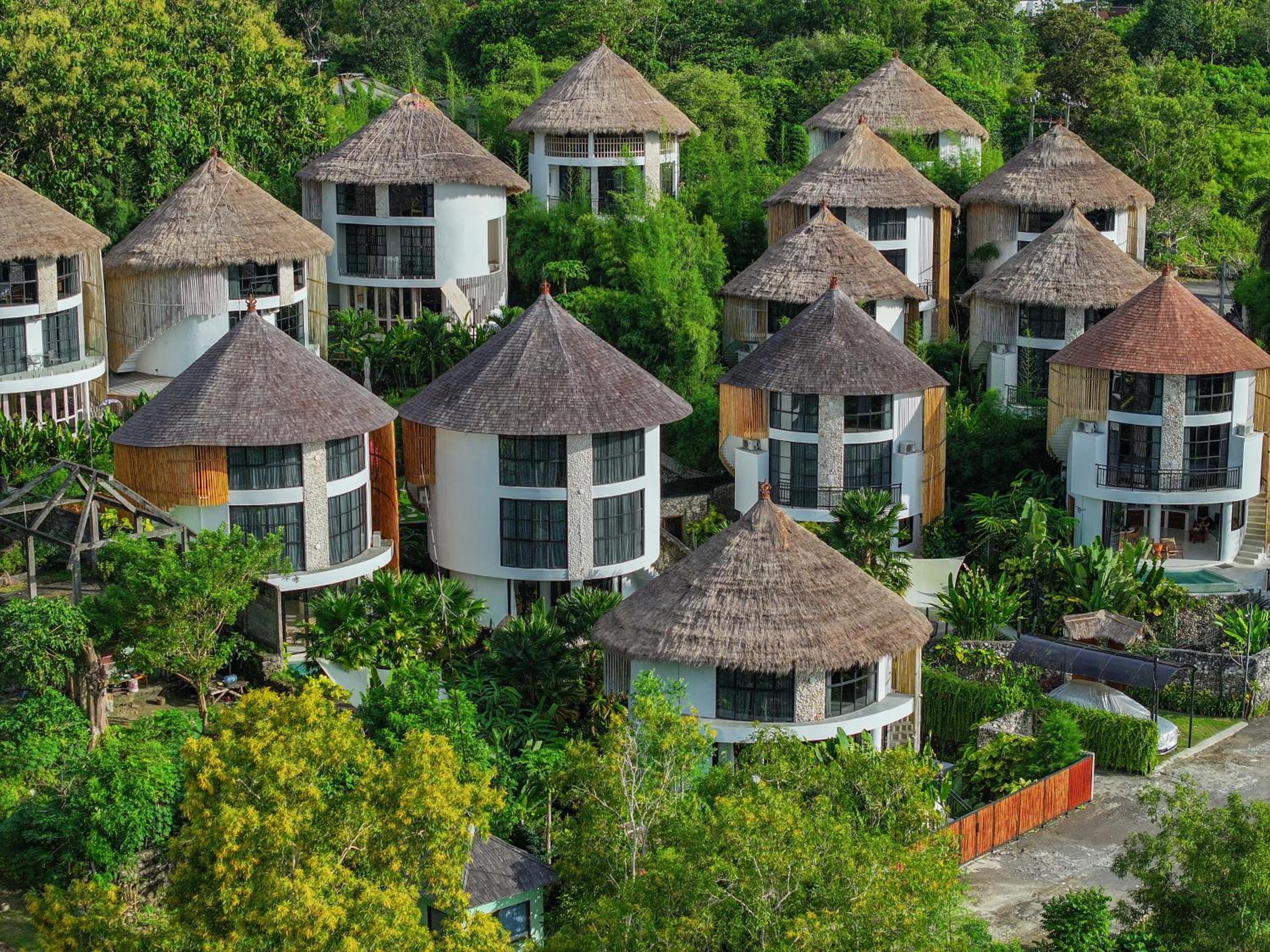 Three-Bedroom Villa - Photo 7