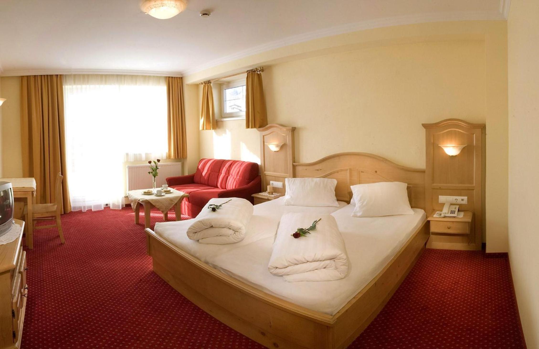Standard Double Room with Shower