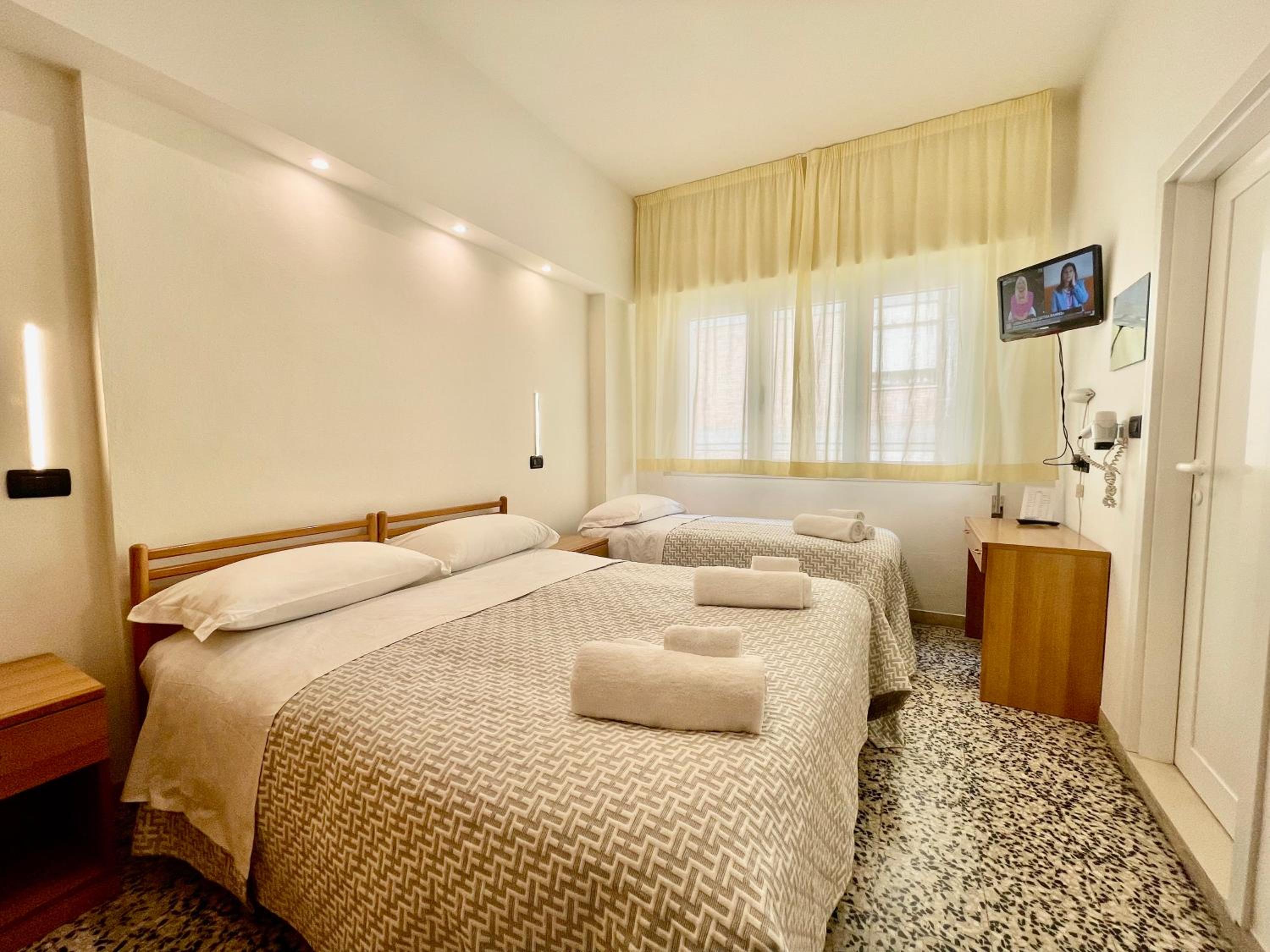Triple Room with Sea View photo 2