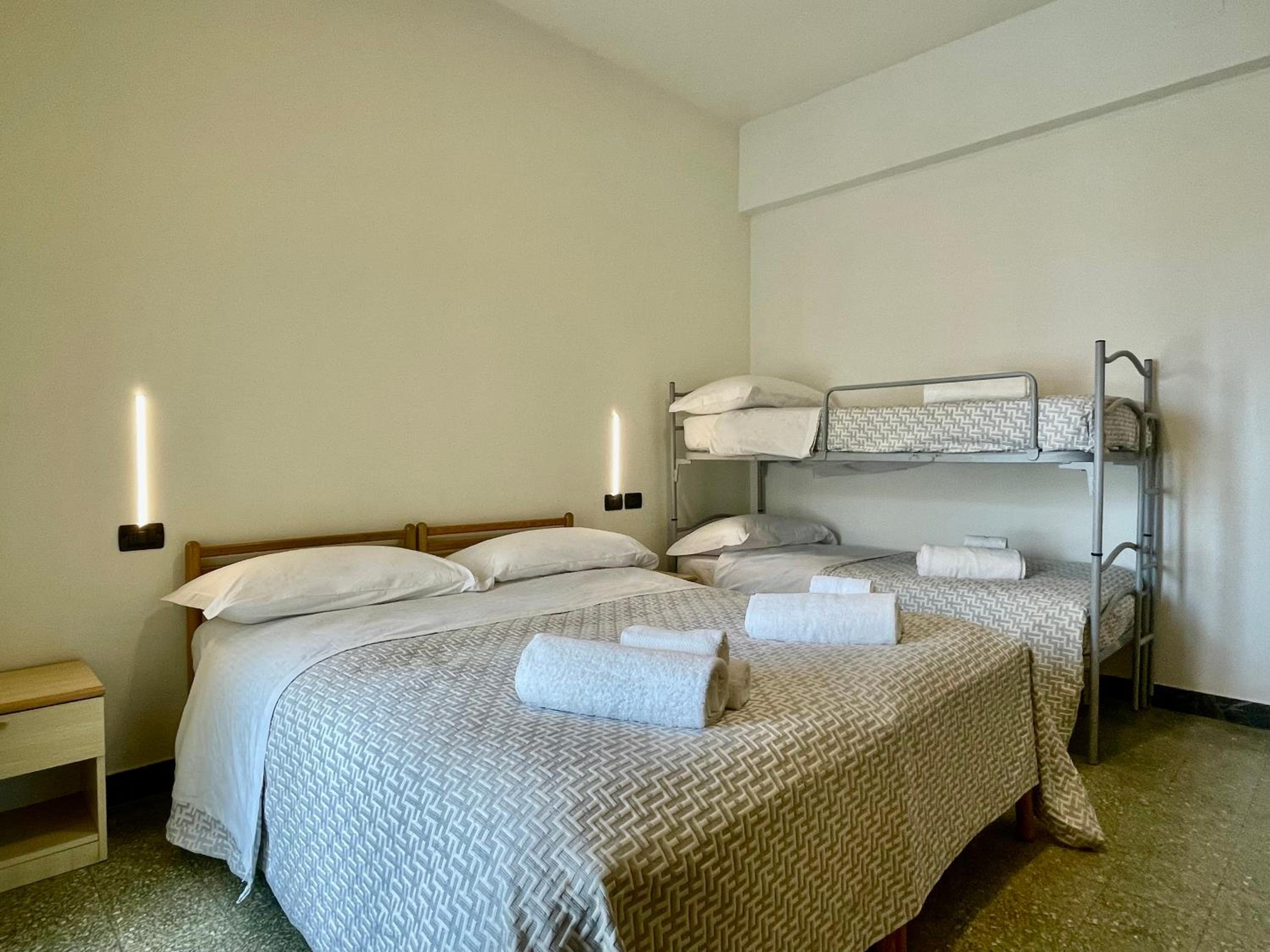 Quadruple Room with Sea View photo 2