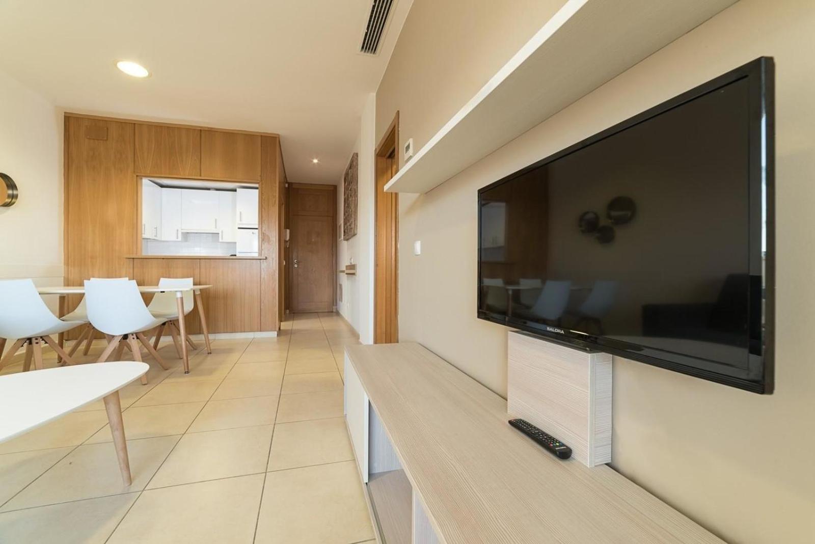 Apartment photo 2