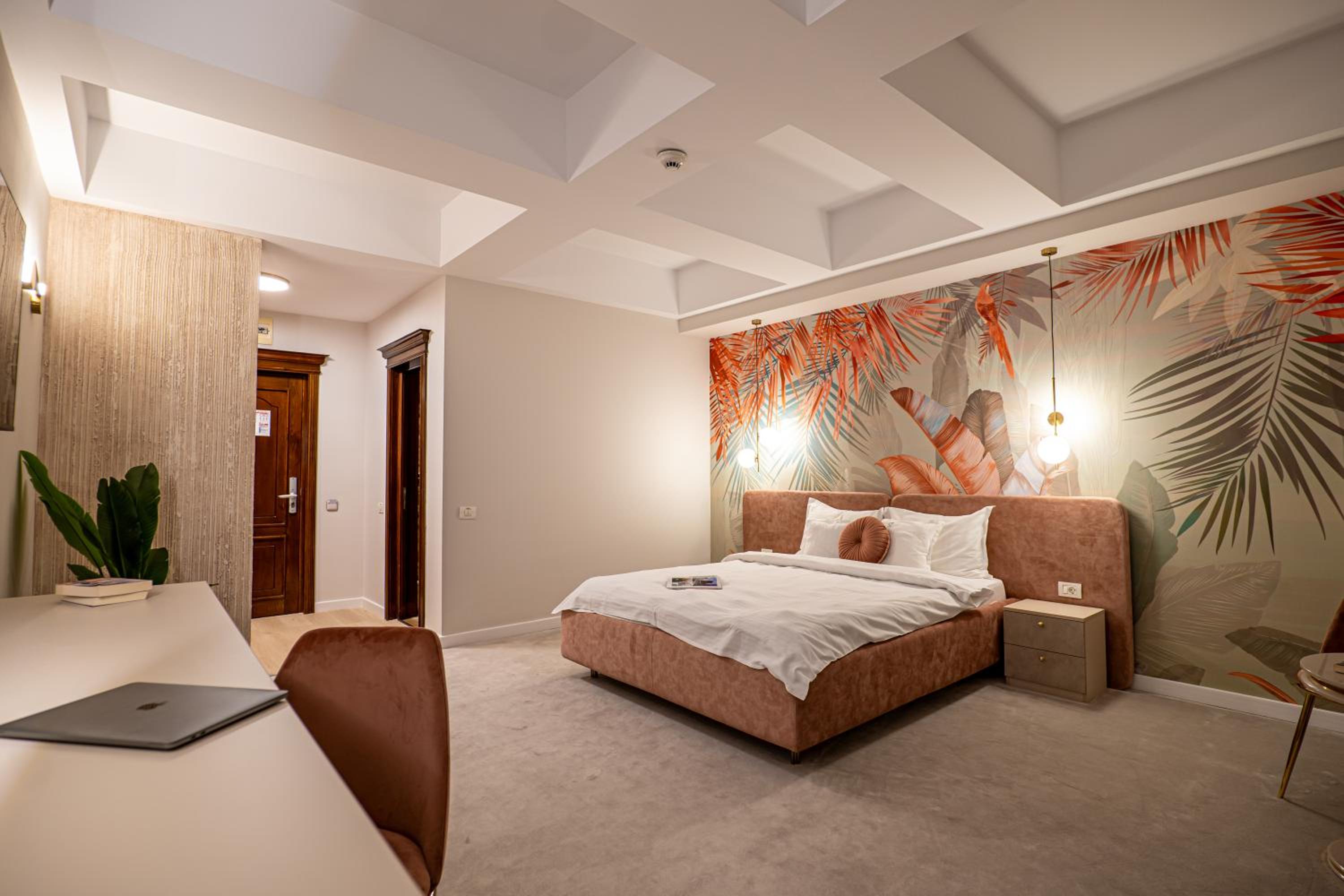 Double Room with Side Sea View - Photo 14