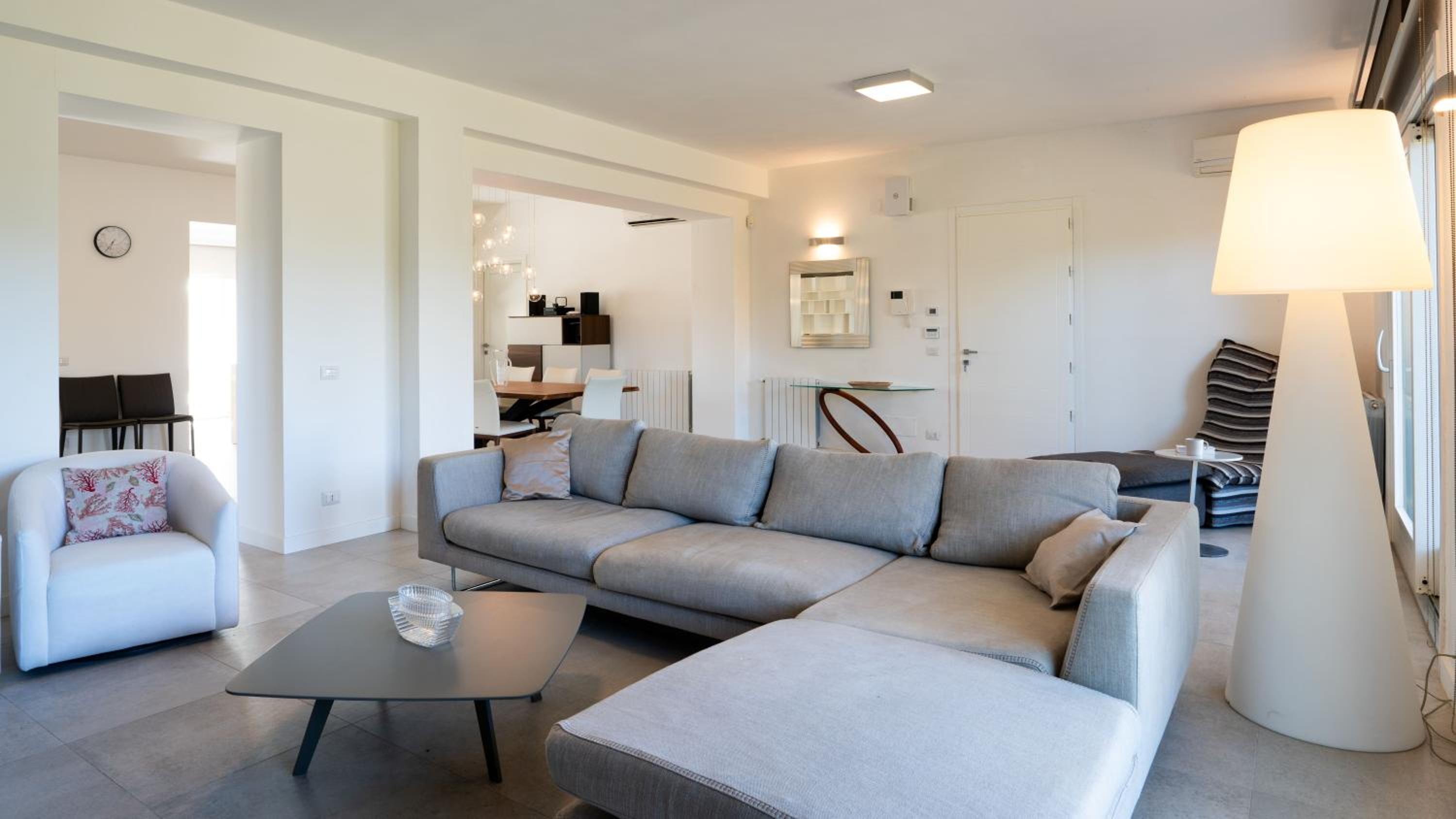 Four-Bedroom Villa photo 2