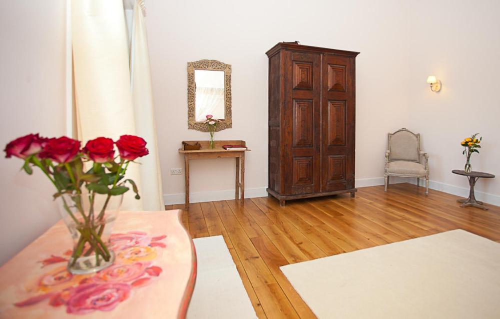 Deluxe Double Room with Balcony photo 2