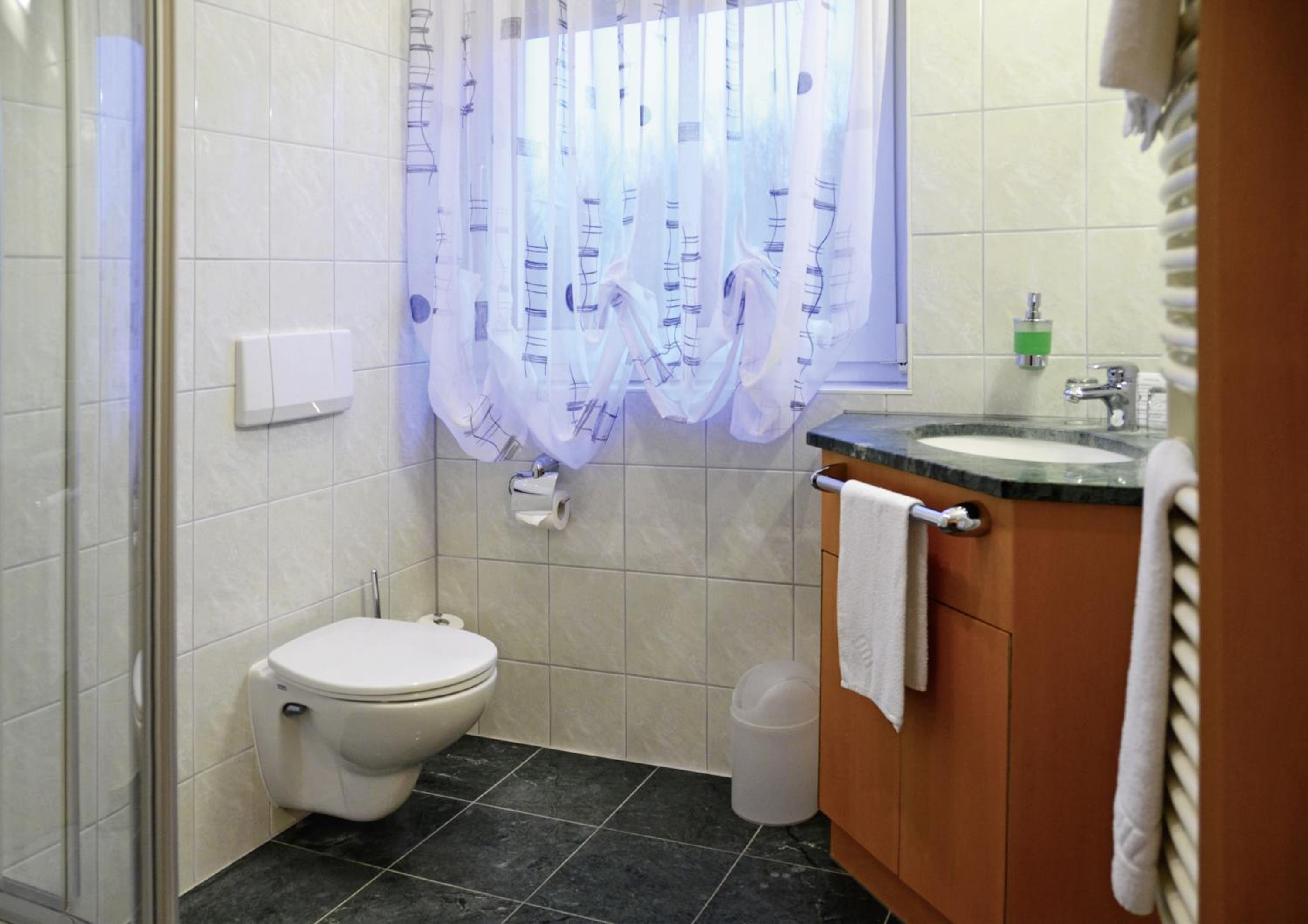 Double Room - Photo 4