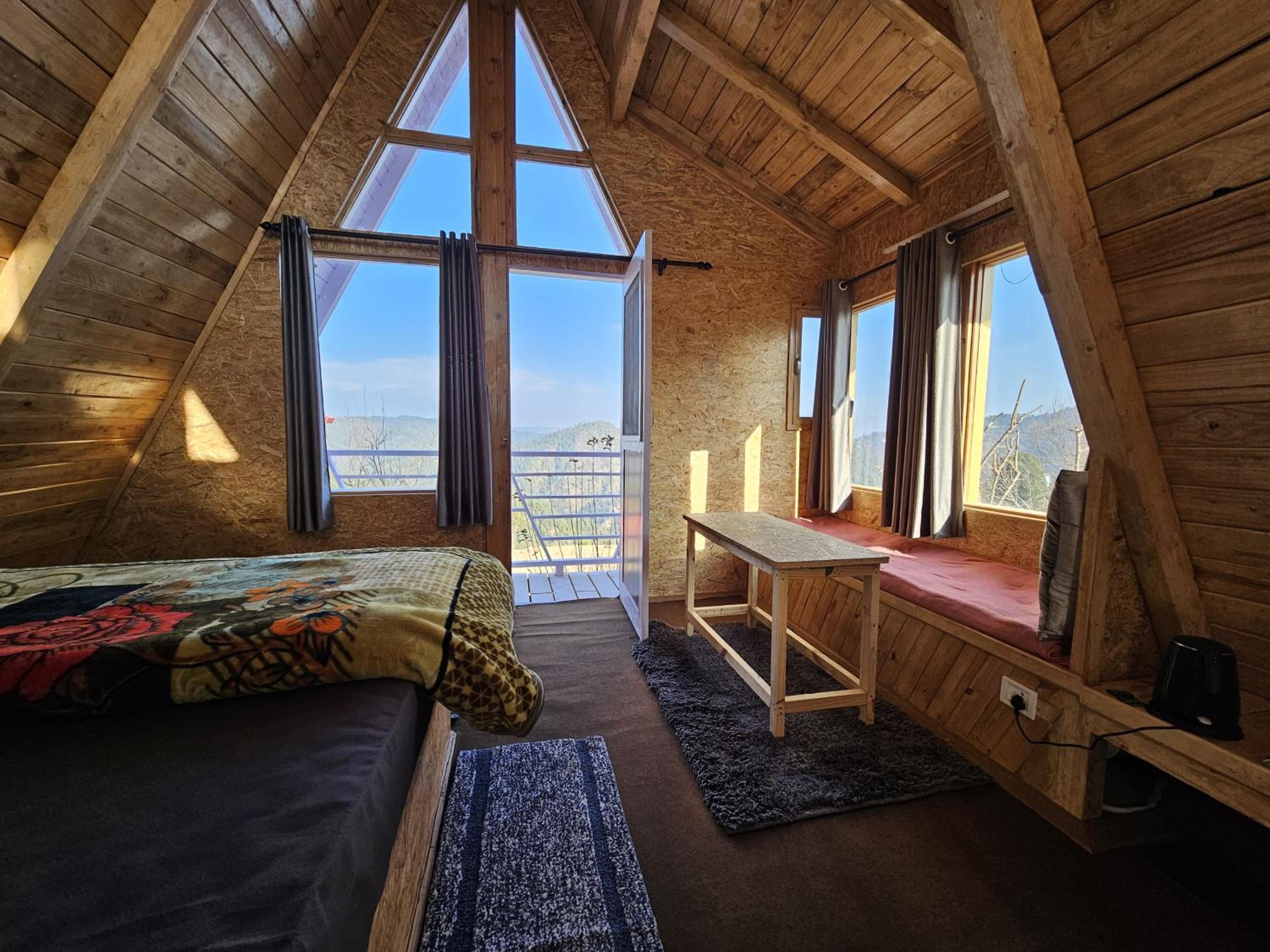 Suite with Mountain View - Photo 6
