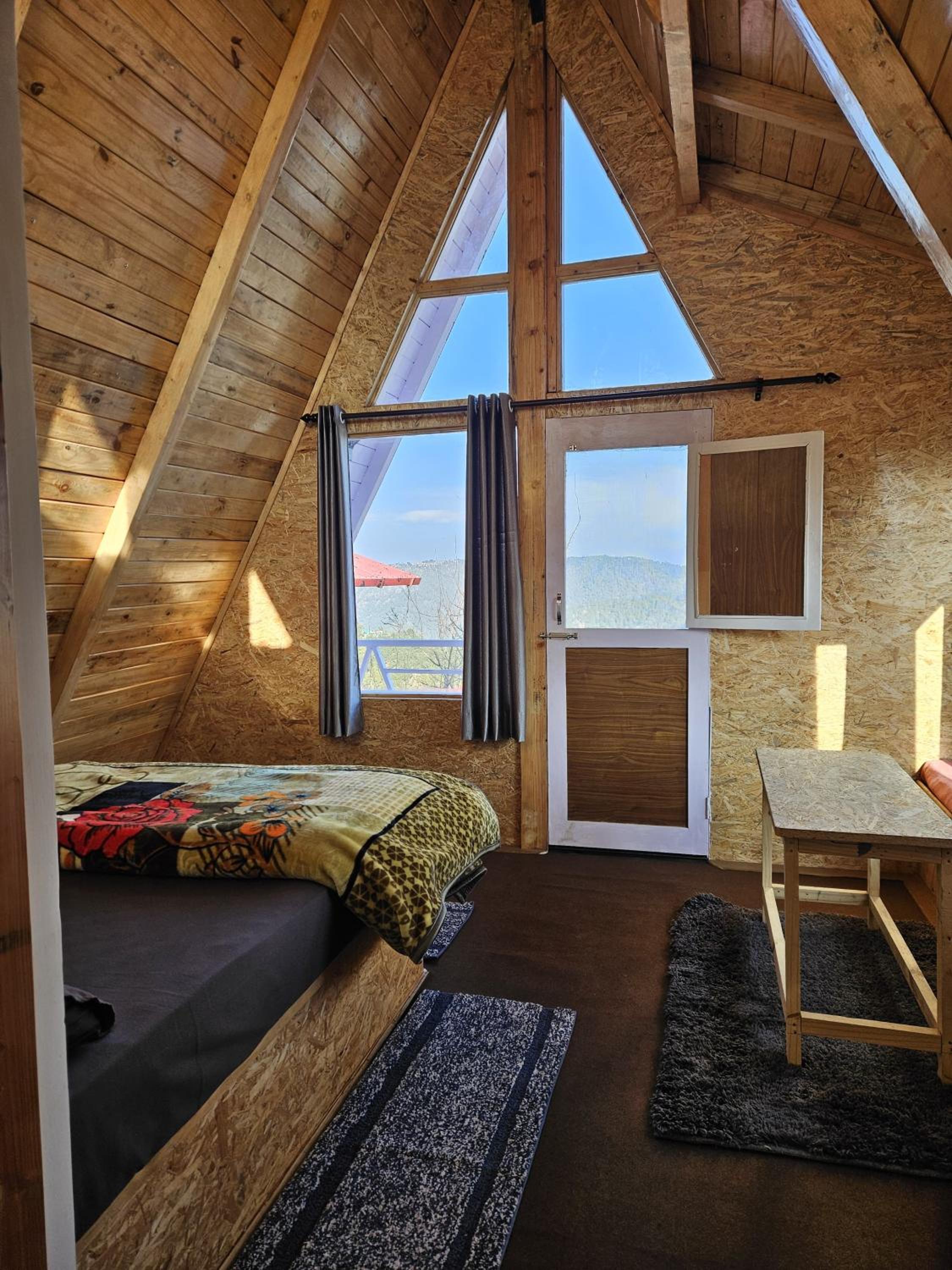 Suite with Mountain View - Photo 4