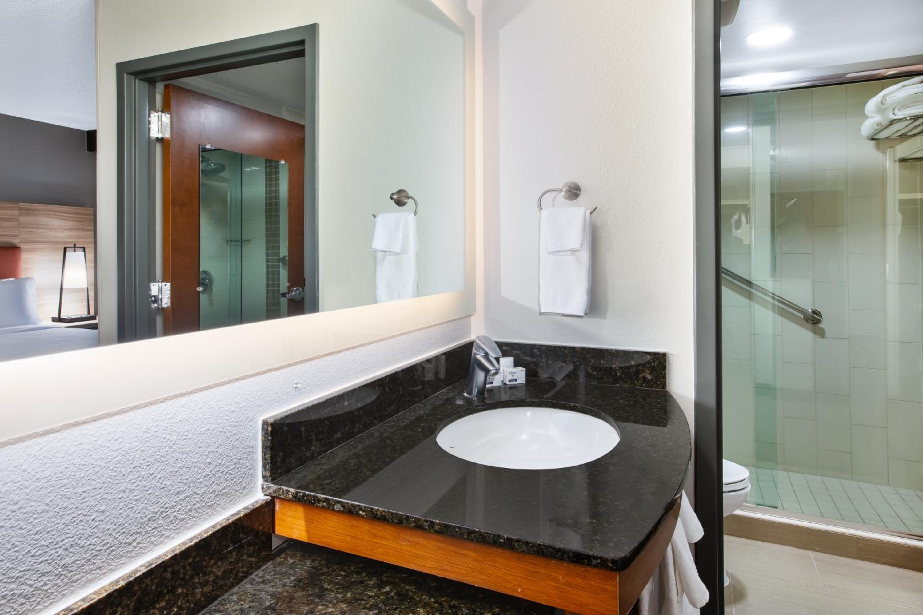 Standard Room - Photo 9