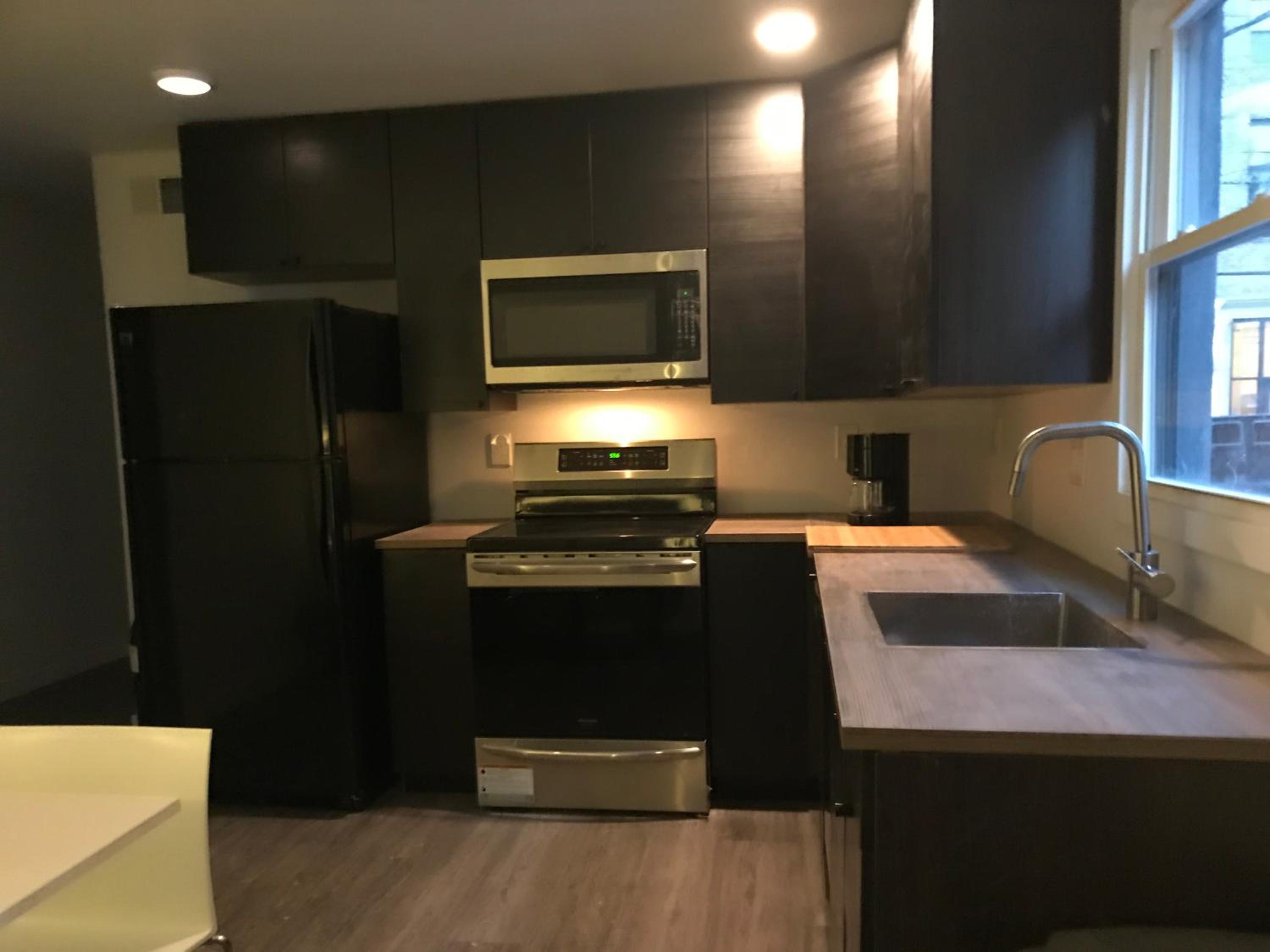 Basic Triple Room photo 2