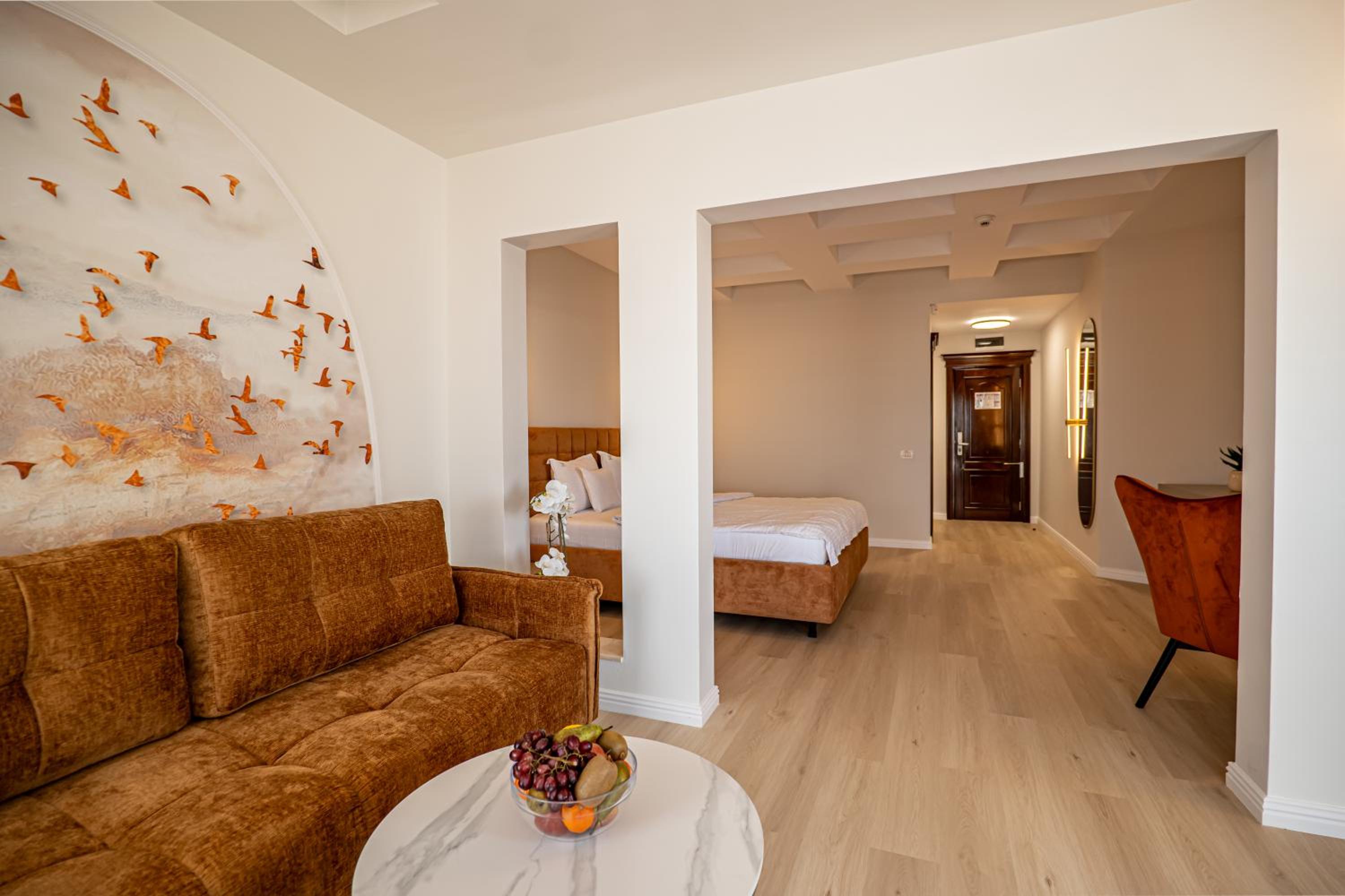 Suite with Balcony First Floor photo 3