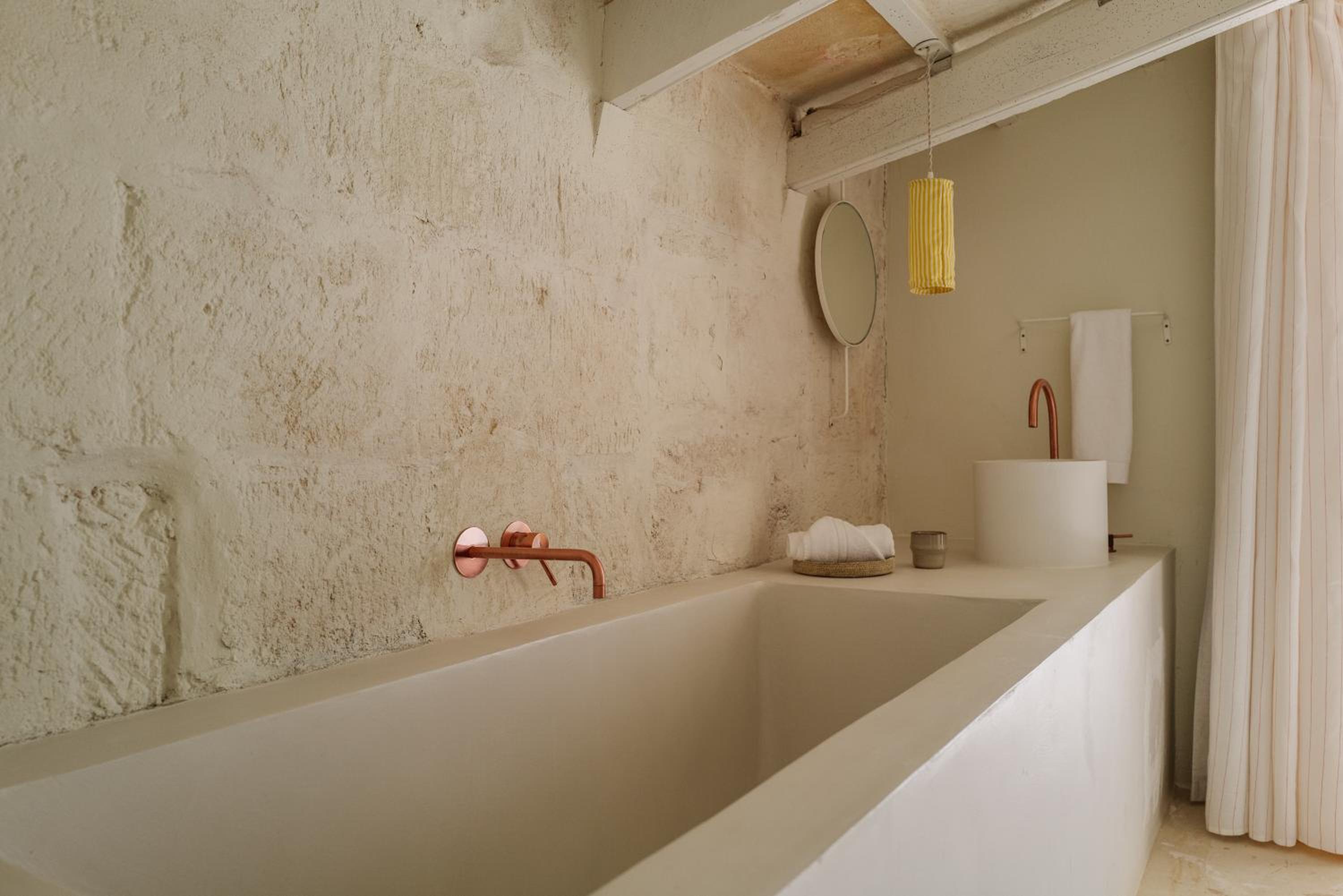 Habitación Doble de Lujo con Balcón Habitación Doble de Lujo con Balcón