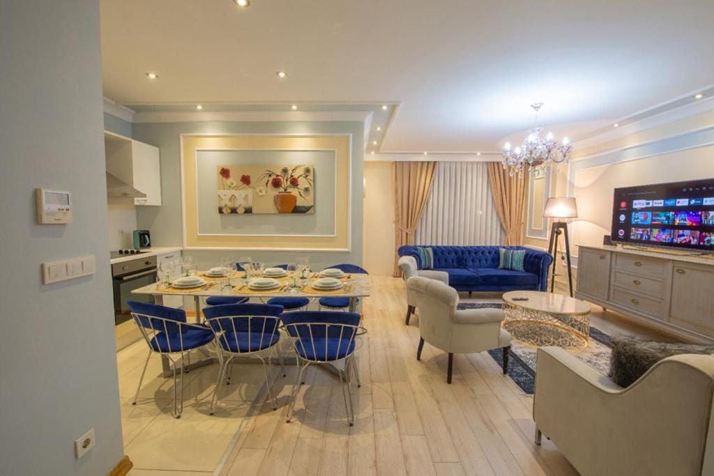Apartment with Terrace photo 1