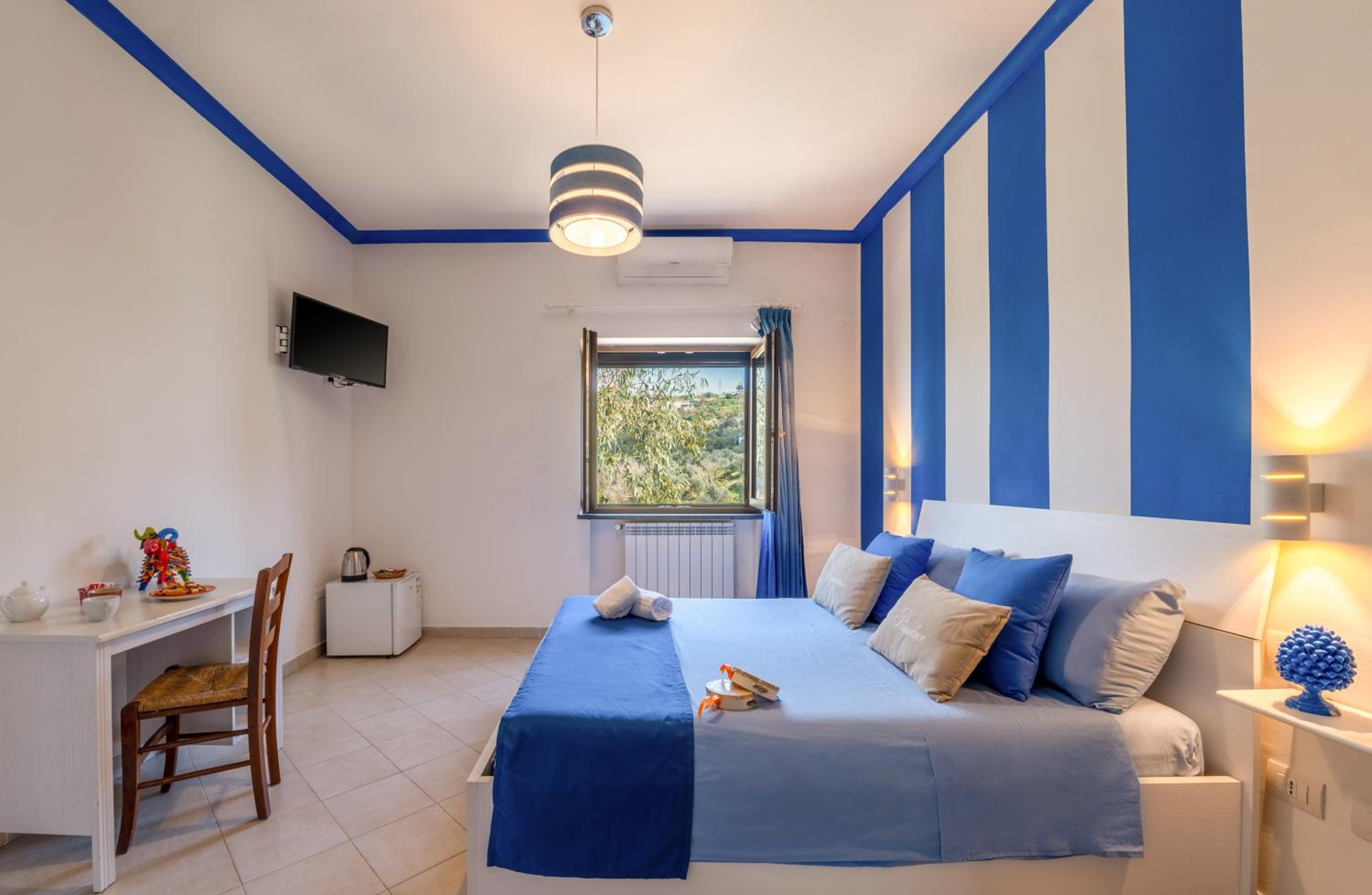 Quadruple Room with Private Bathroom