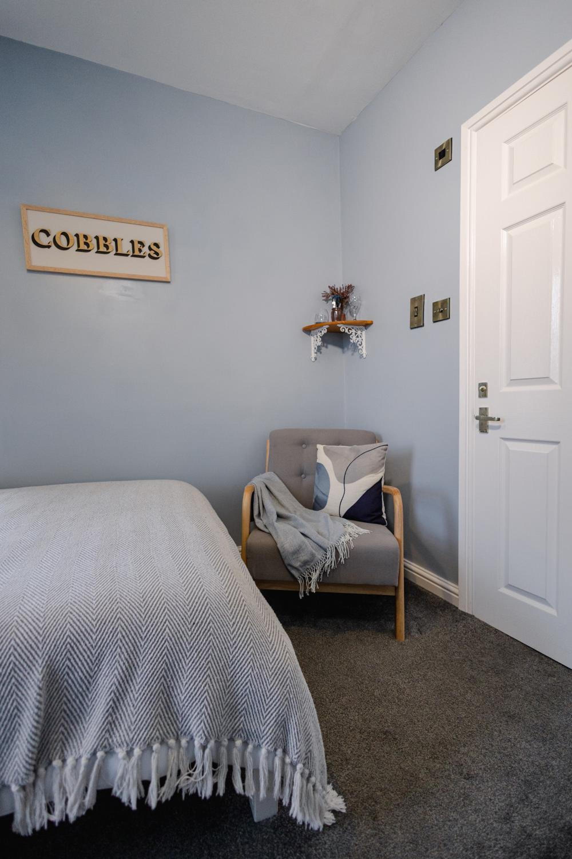 Single Room photo 1