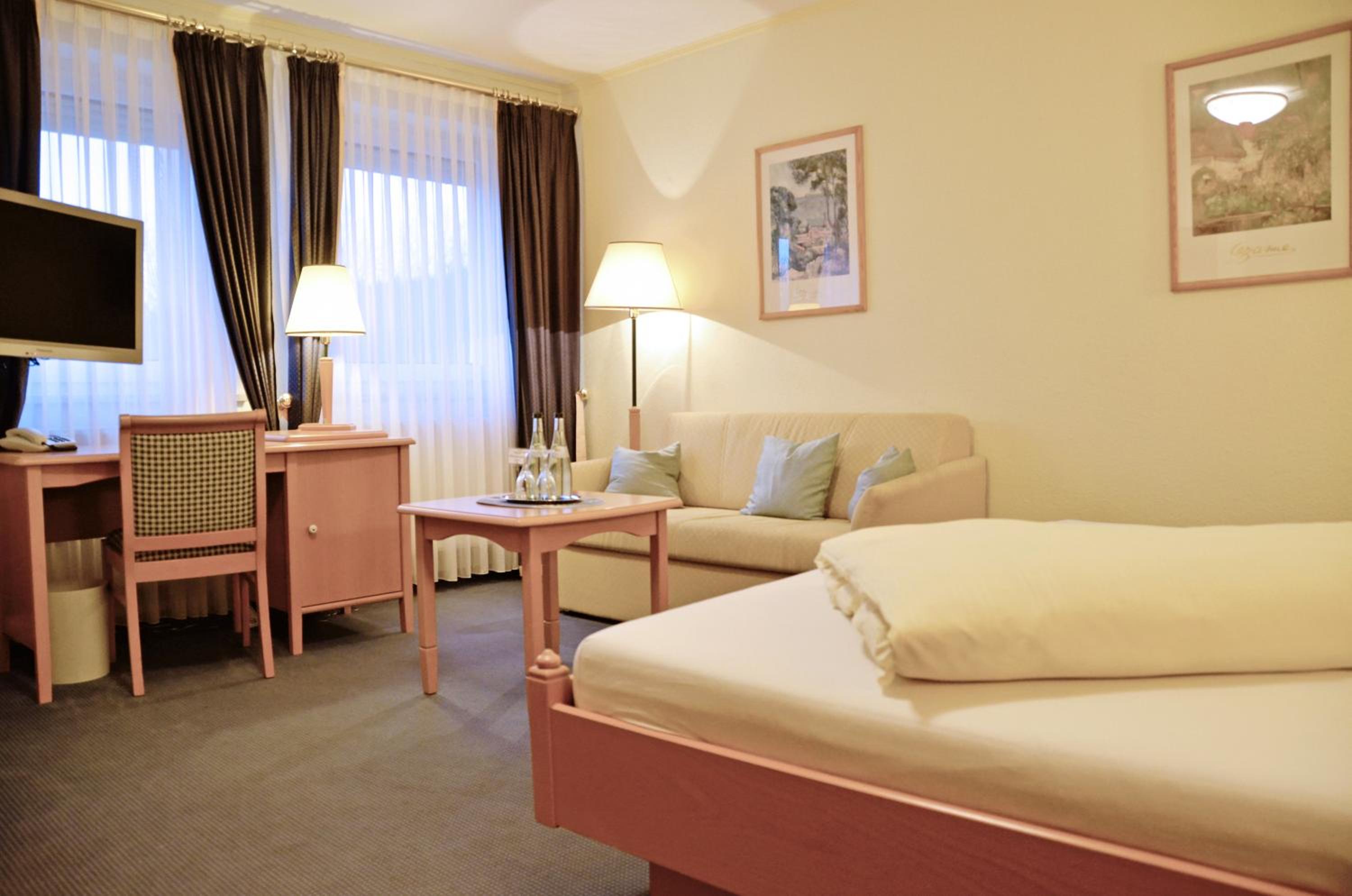 Double Room - Photo 6