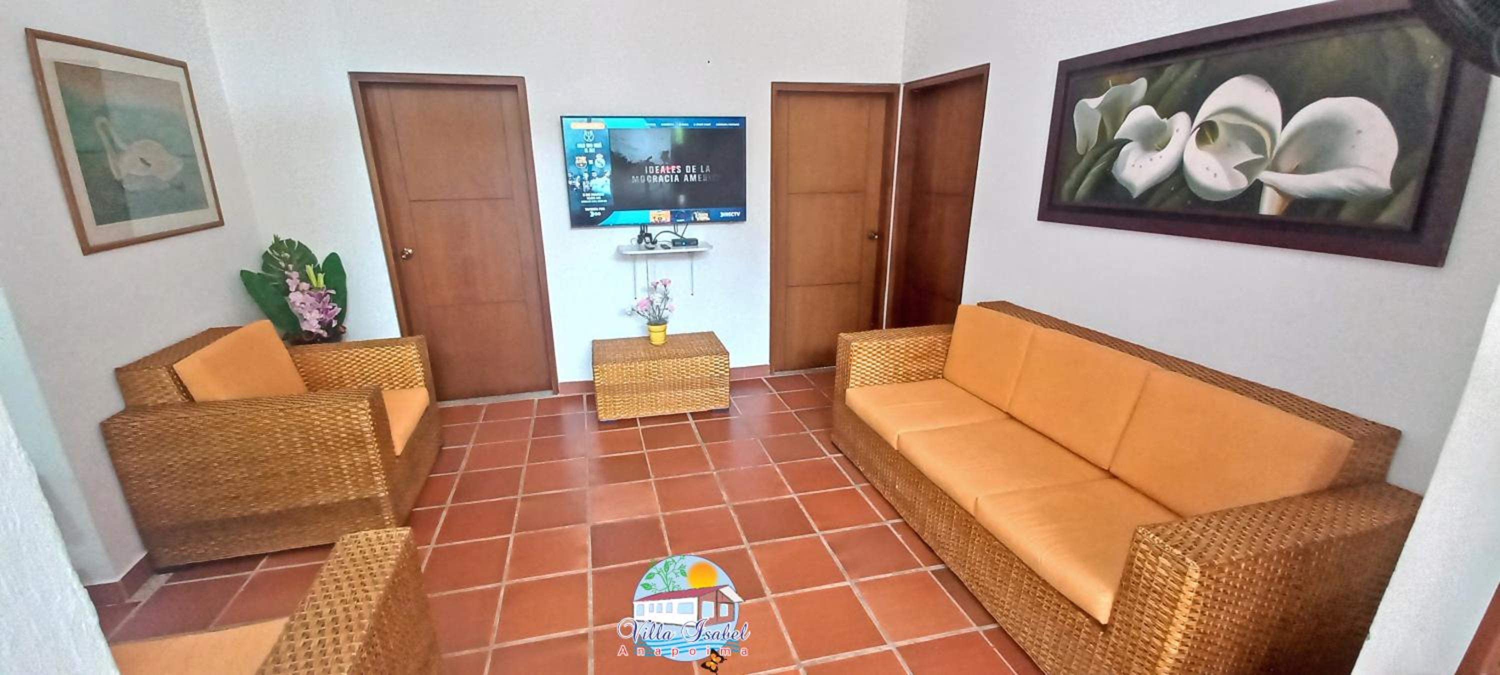Three-Bedroom House photo 3