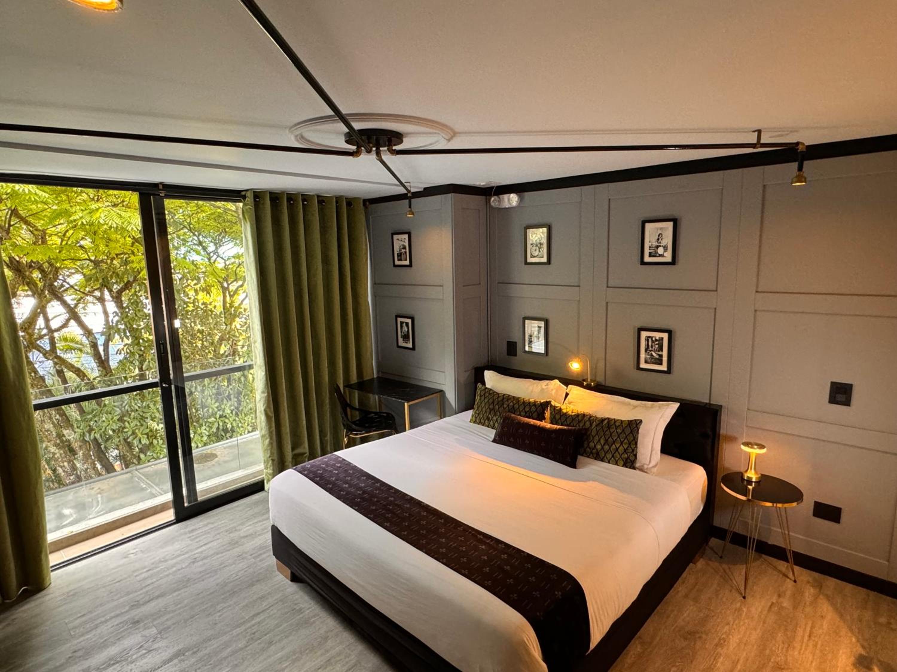 Deluxe Double Room with Balcony