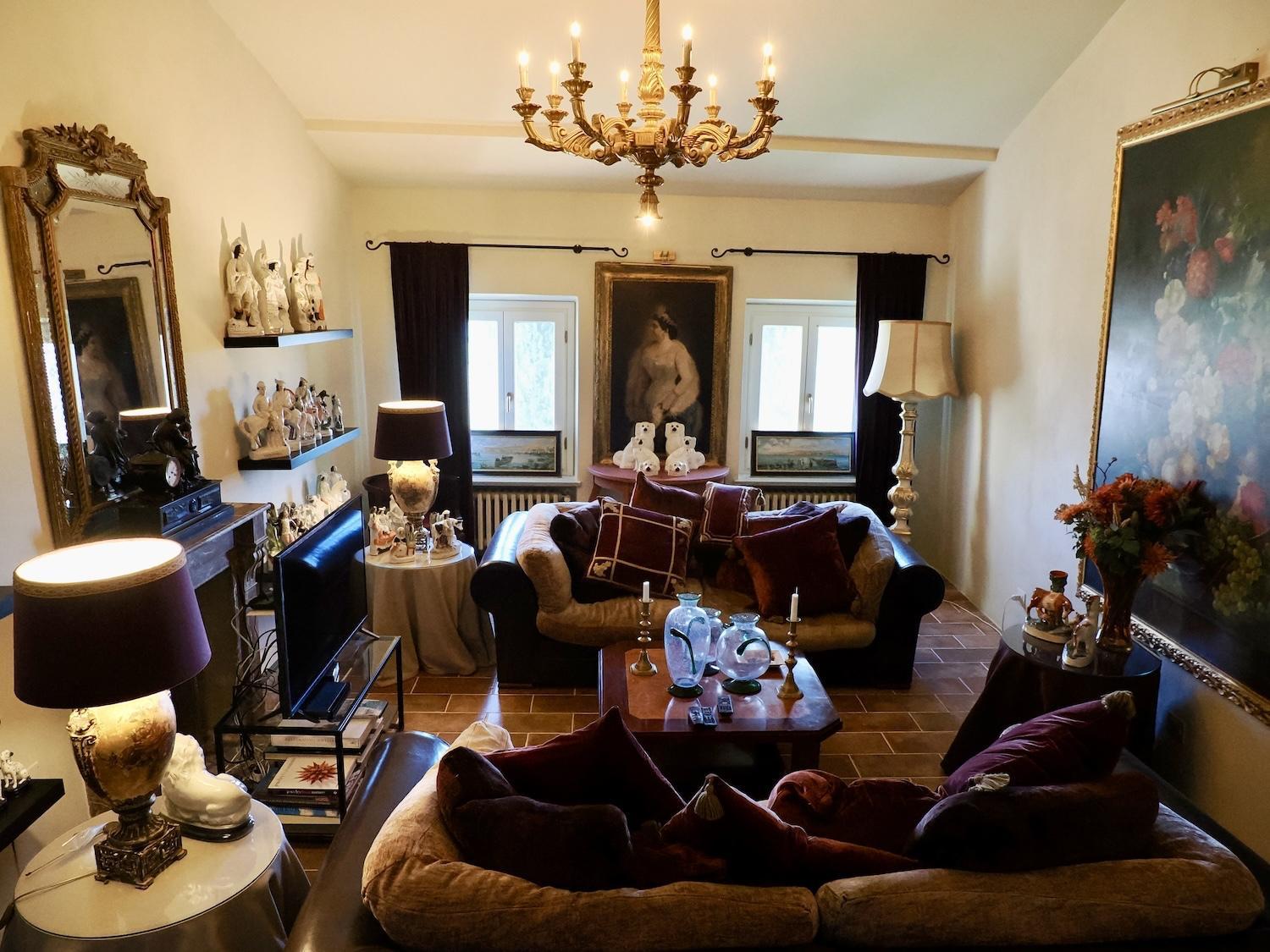 Villa photo 1